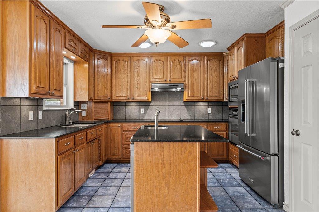 1703 Wofford Dr, Burnet, TX 78611