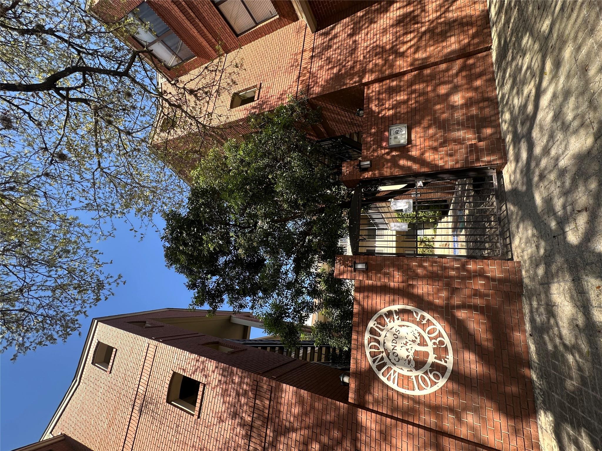 106 E 30th St # 203, Austin, TX 78705