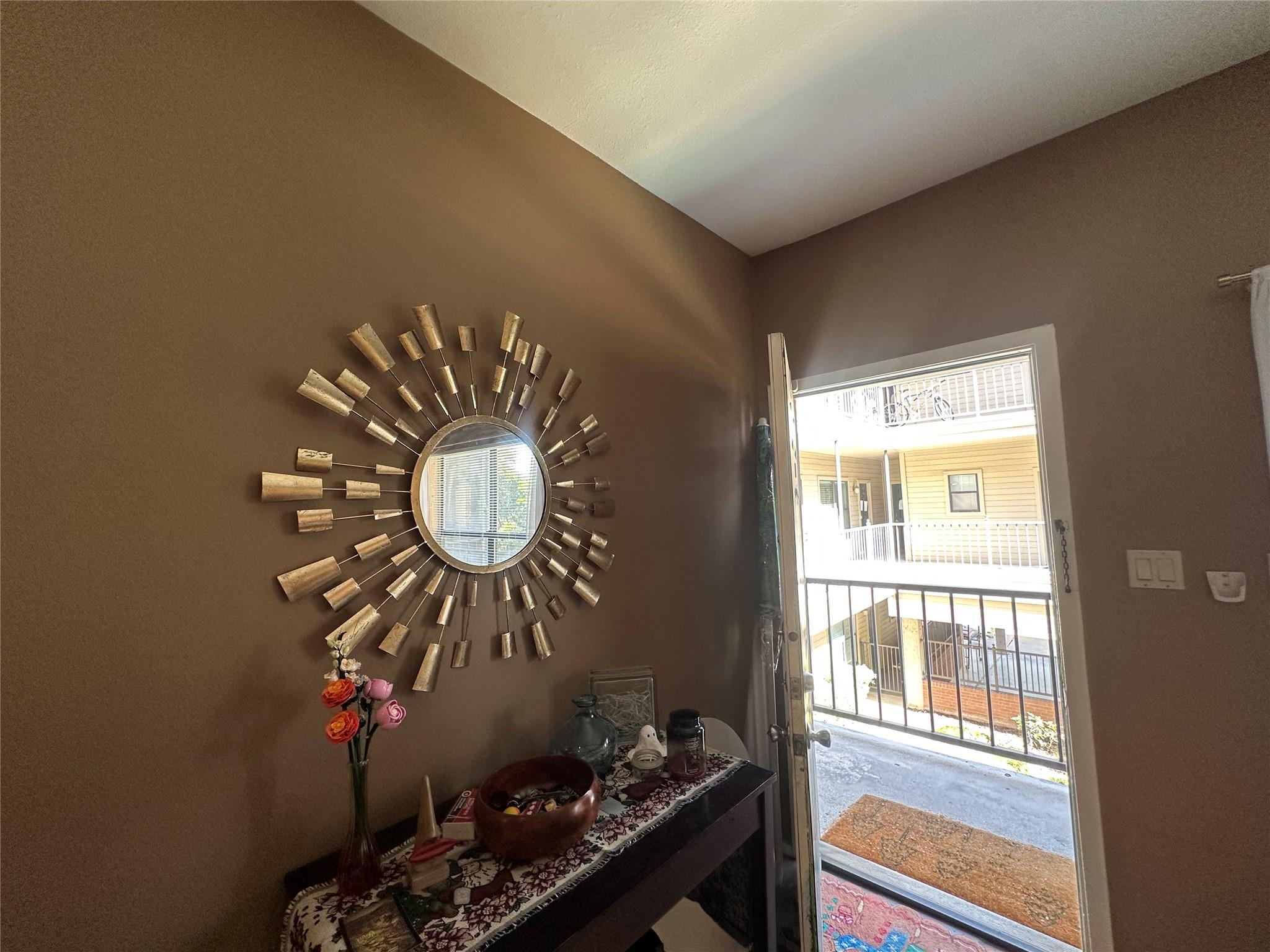 106 E 30th St # 203, Austin, TX 78705