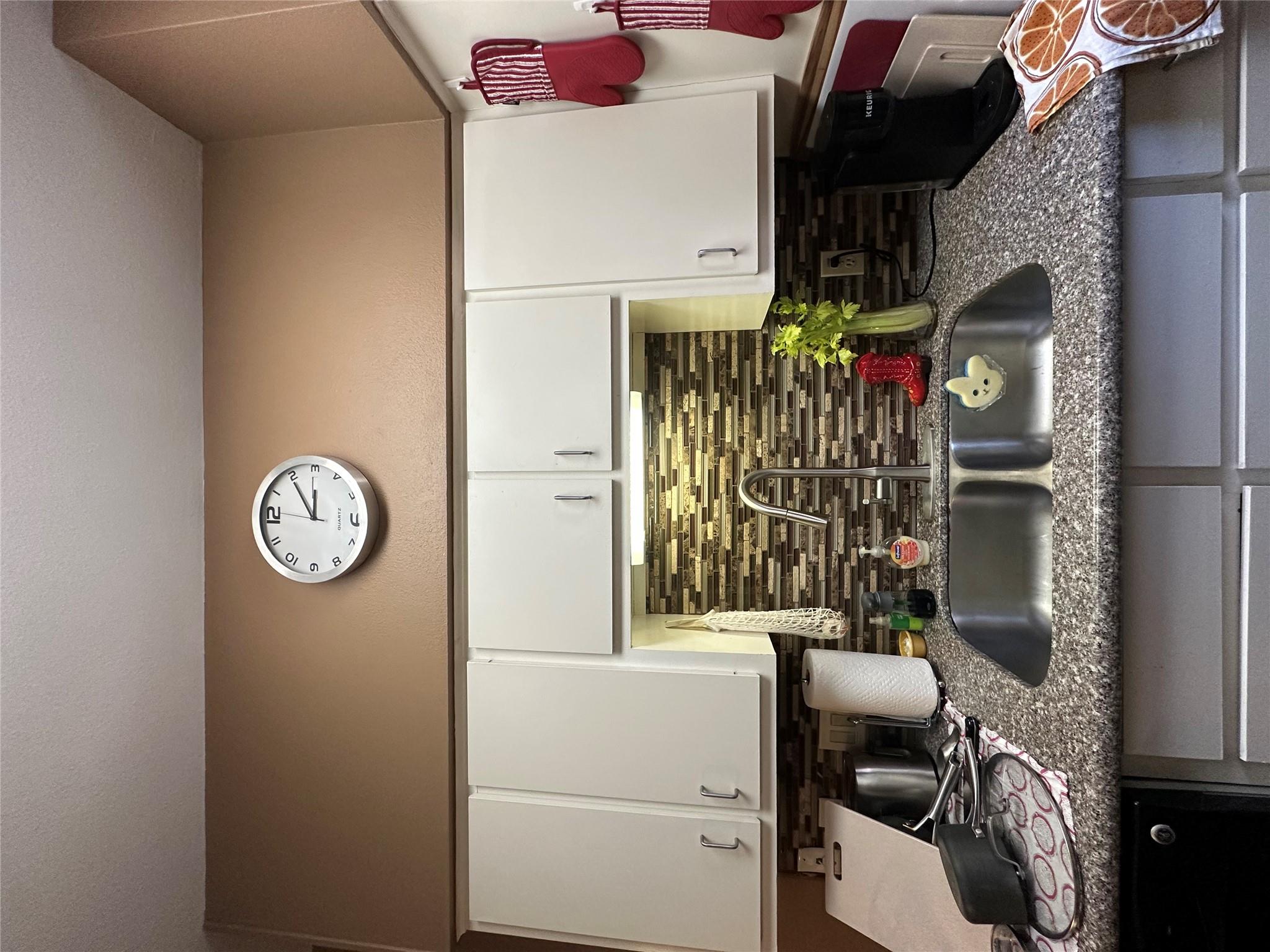 106 E 30th St # 203, Austin, TX 78705
