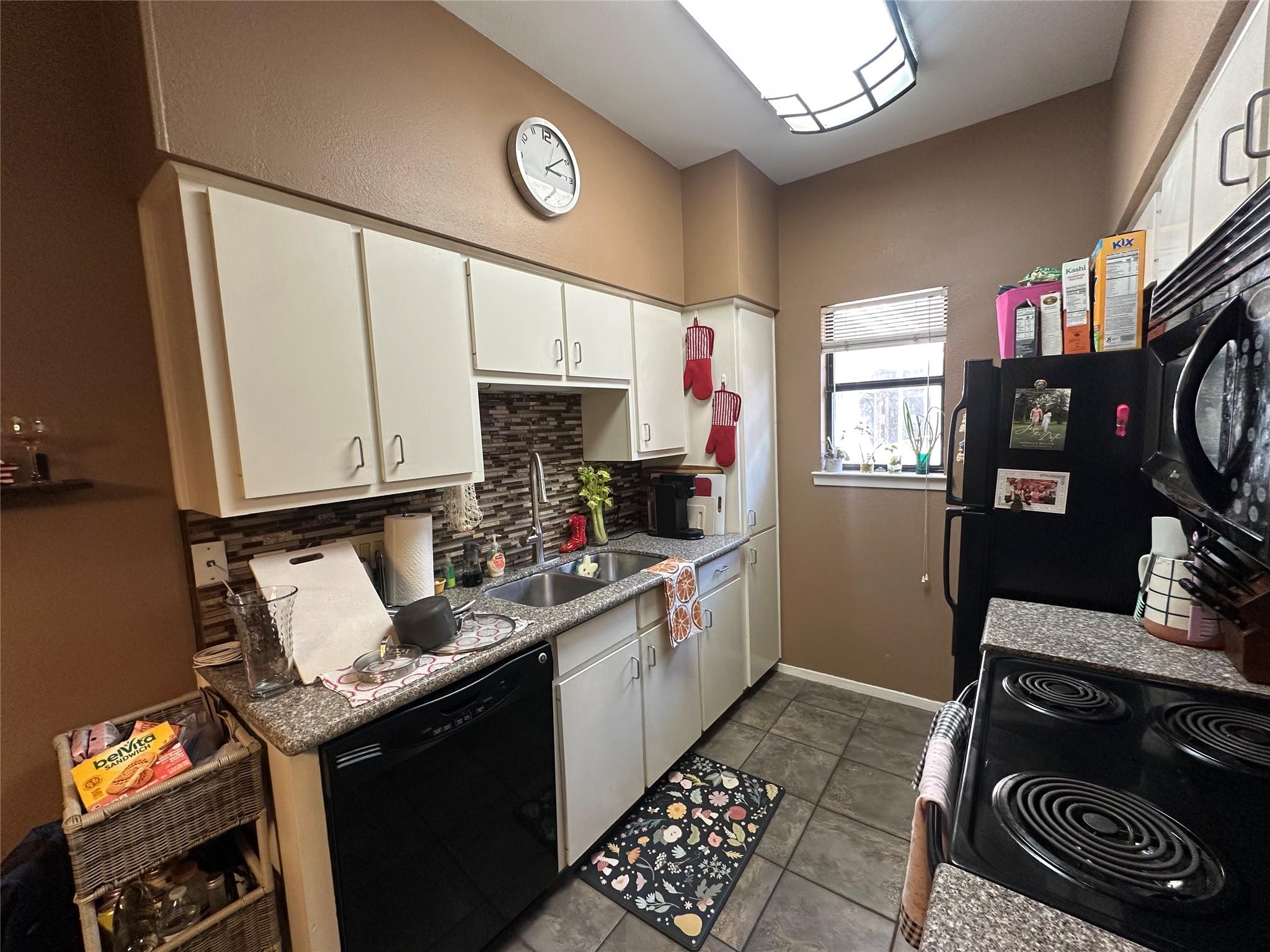 106 E 30th St # 203, Austin, TX 78705