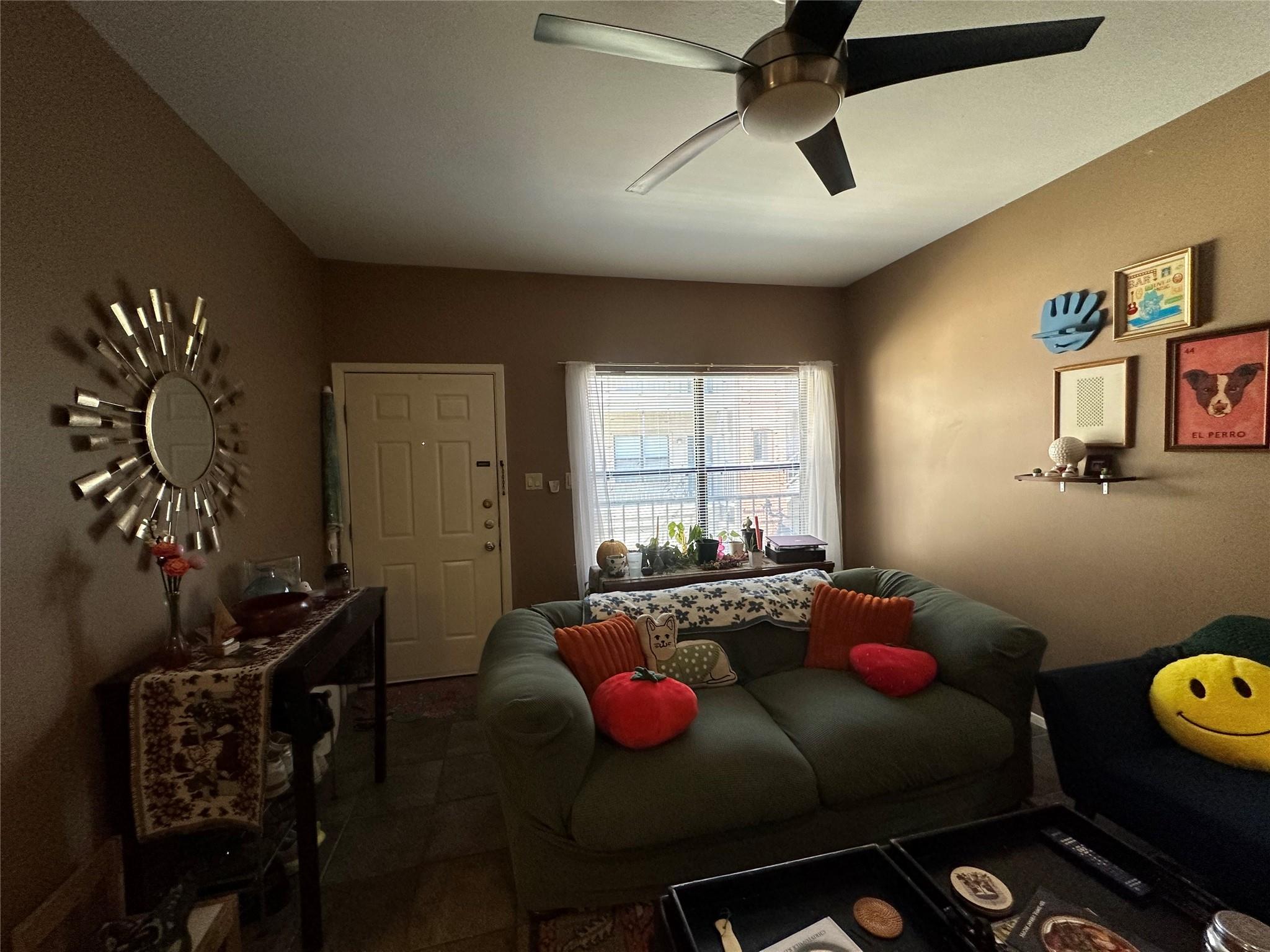 106 E 30th St # 203, Austin, TX 78705