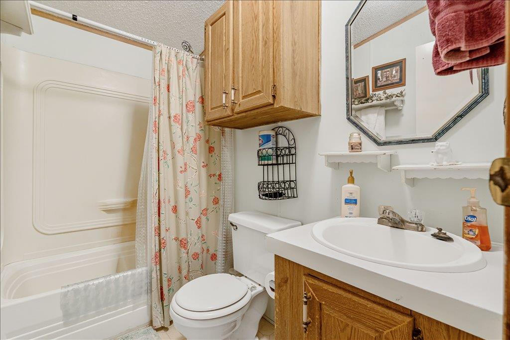 101 County Road 288, Liberty Hill, TX 78642