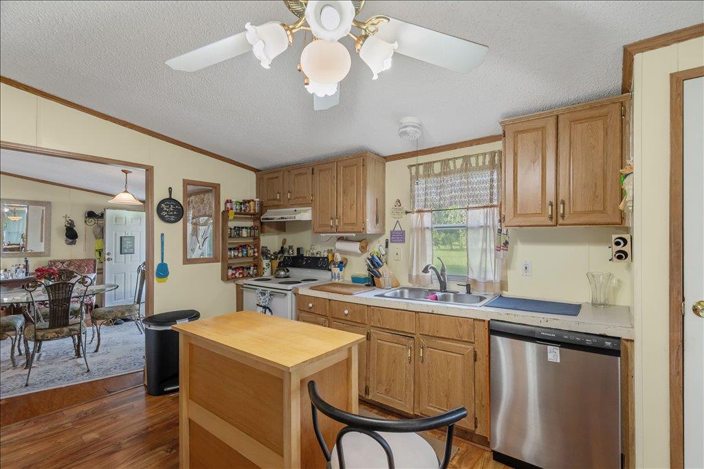 101 County Road 288, Liberty Hill, TX 78642