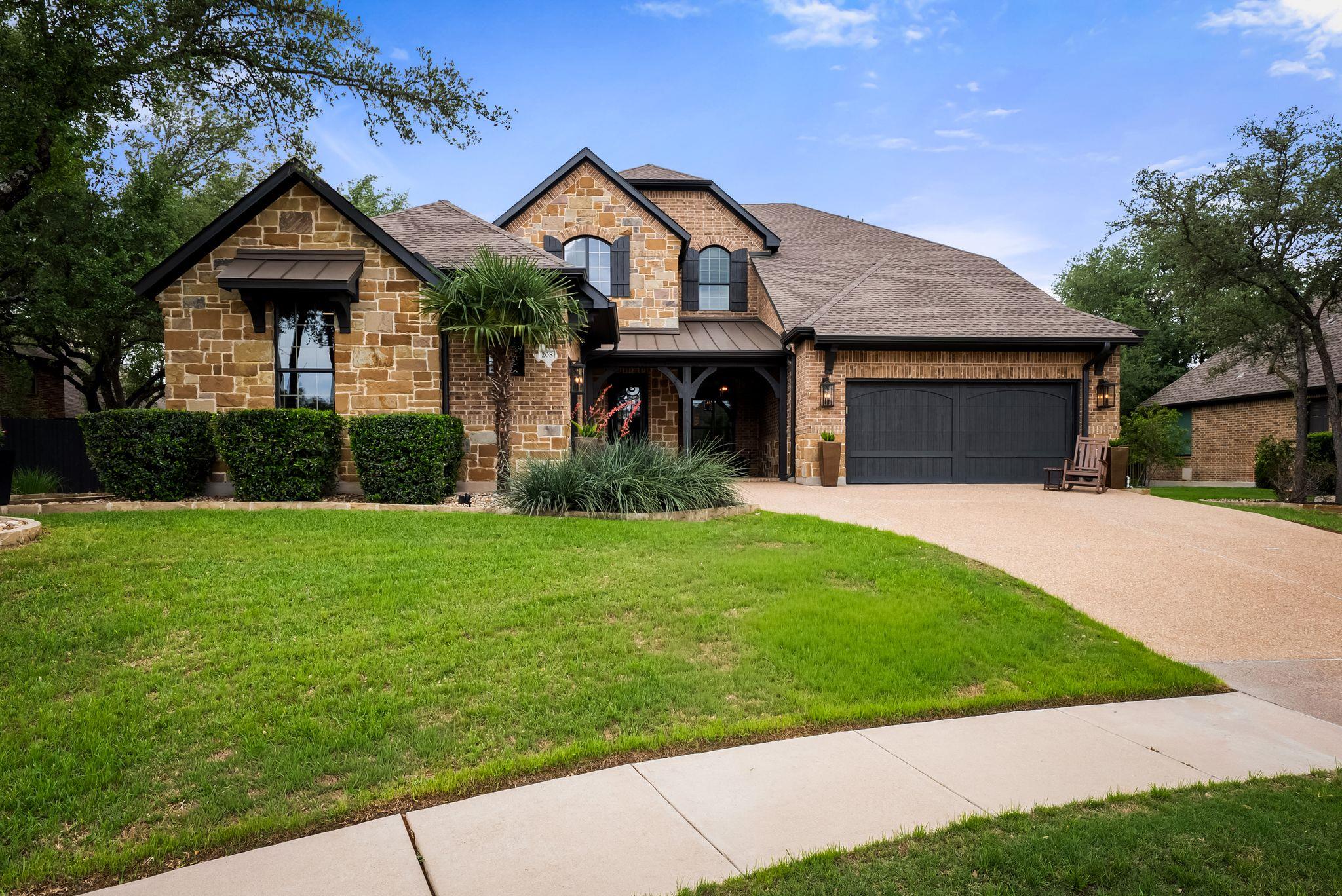 208 Santaluz Ln, Austin, TX 78732