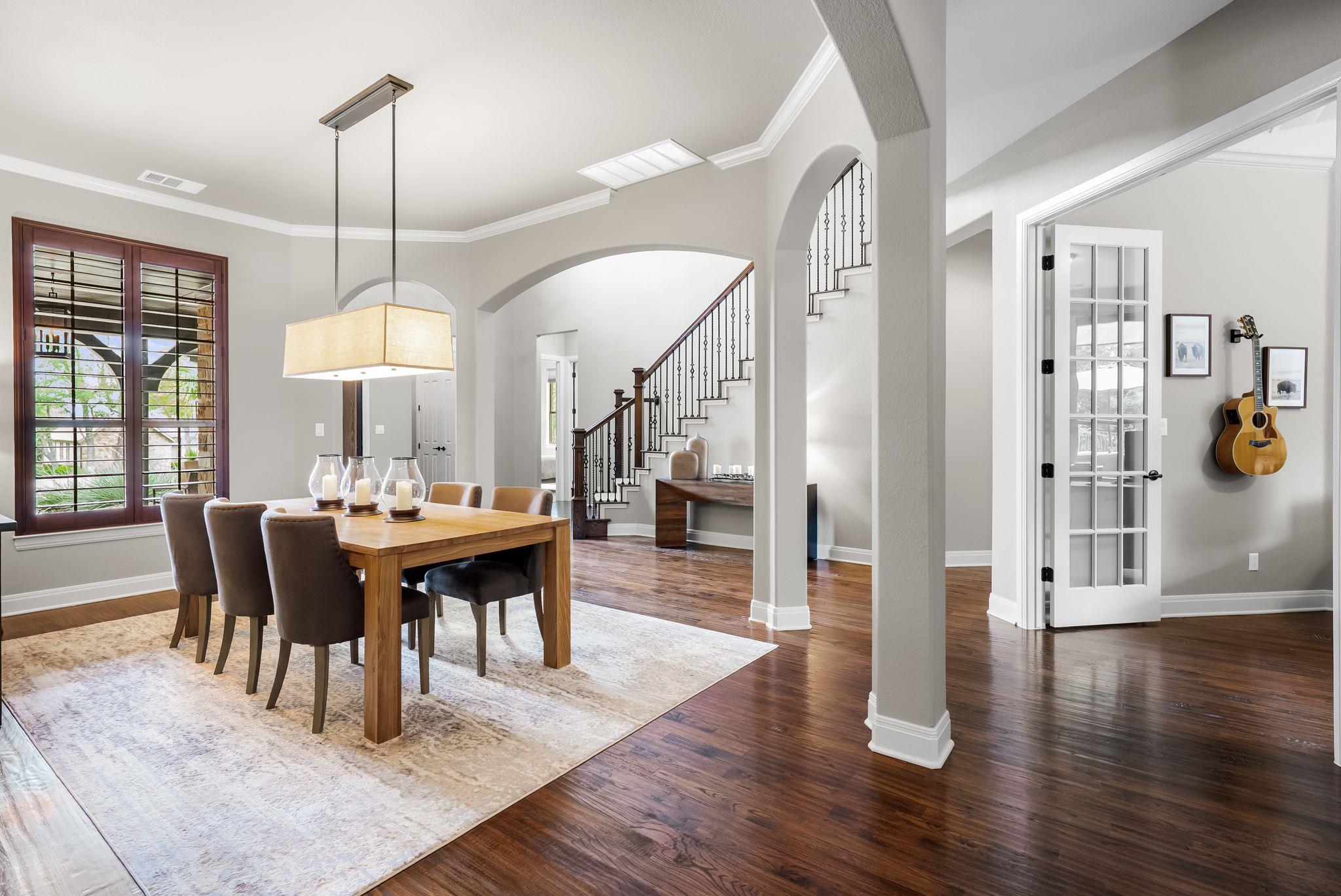 208 Santaluz Ln, Austin, TX 78732