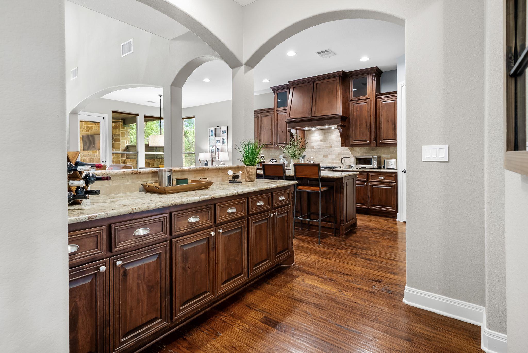 208 Santaluz Ln, Austin, TX 78732