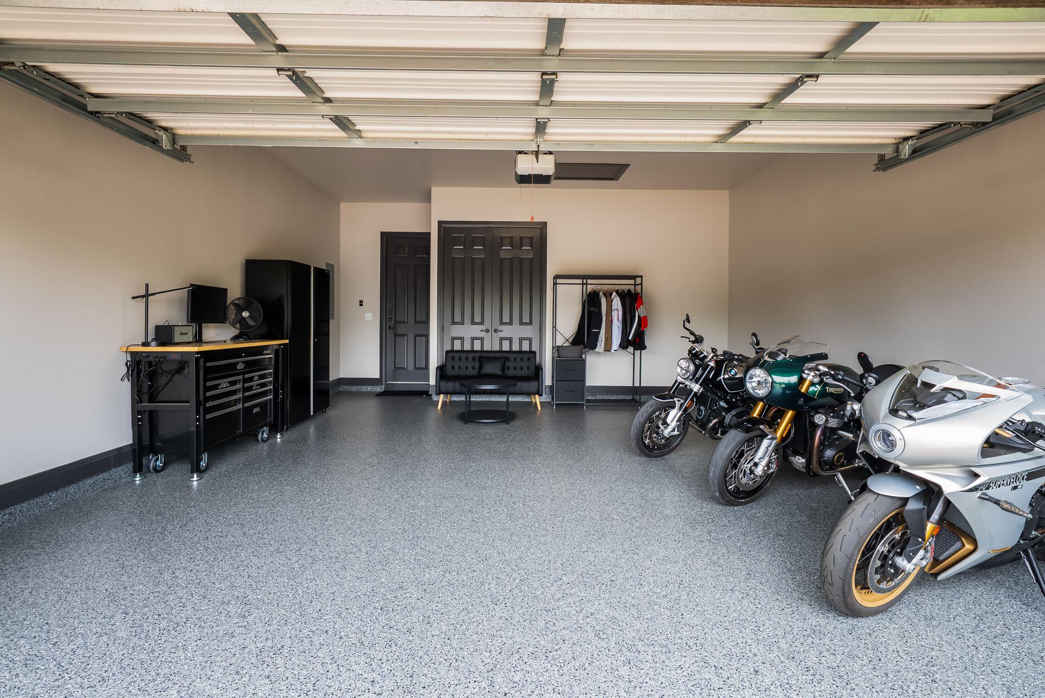 208 Santaluz Ln, Austin, TX 78732