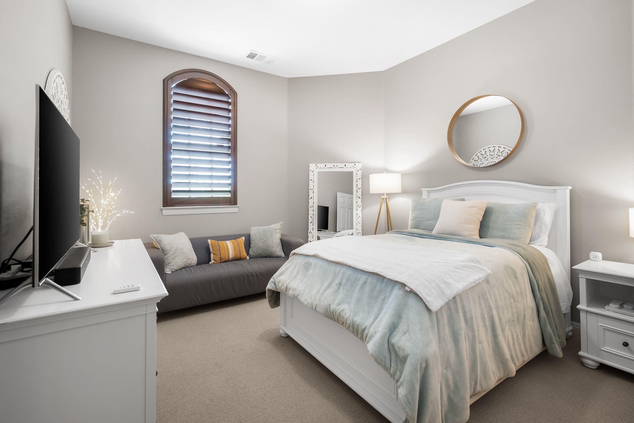 208 Santaluz Ln, Austin, TX 78732