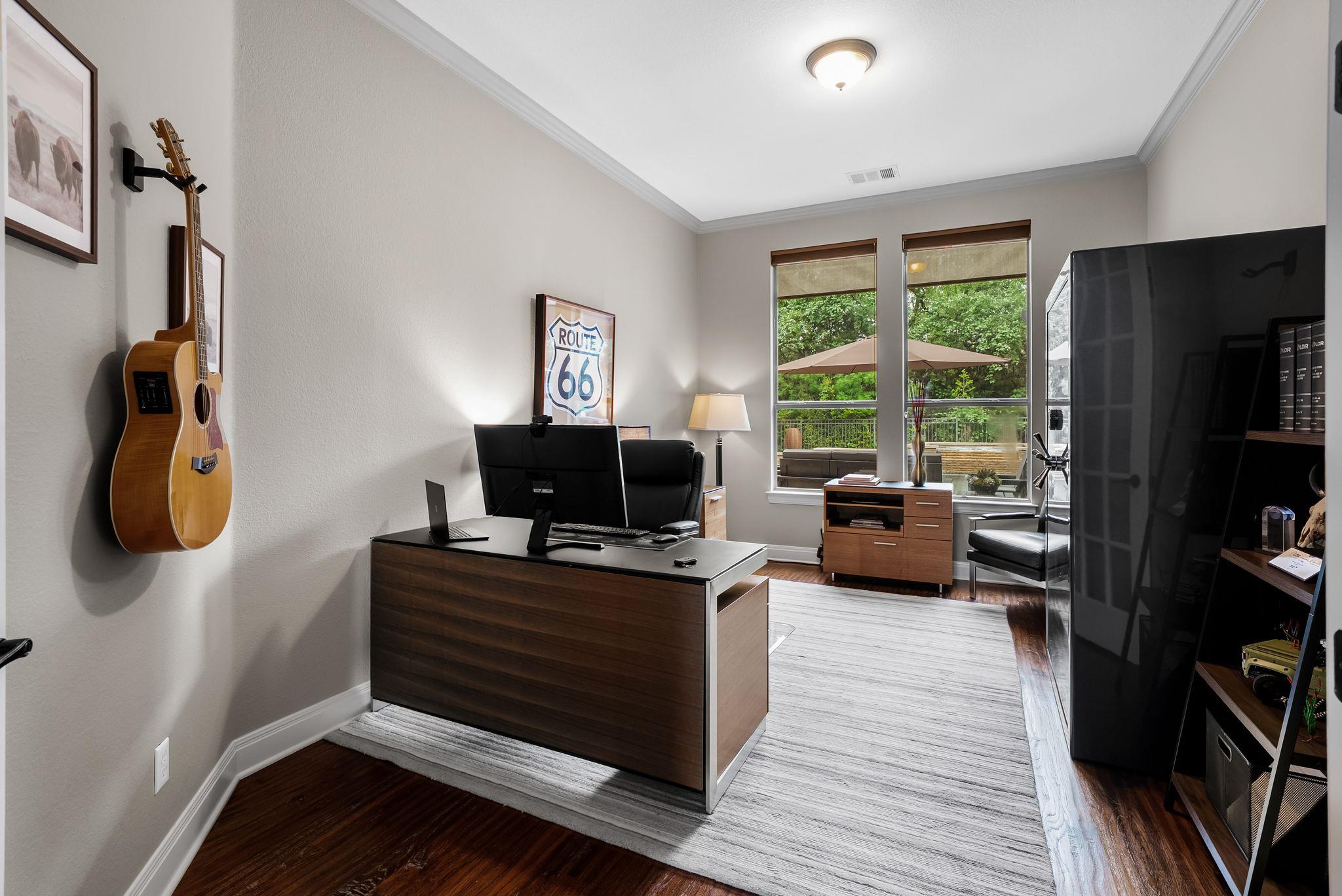 208 Santaluz Ln, Austin, TX 78732