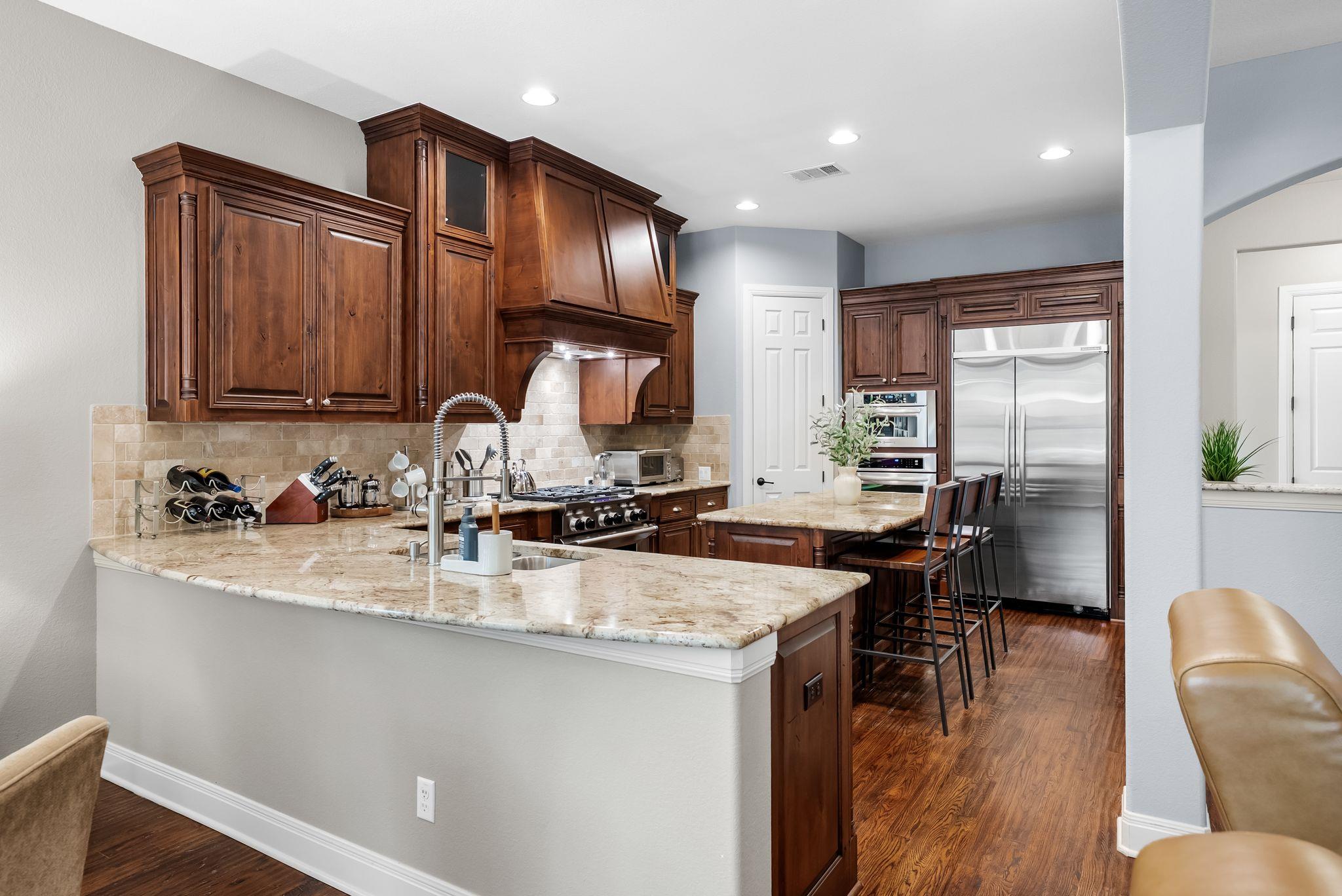 208 Santaluz Ln, Austin, TX 78732