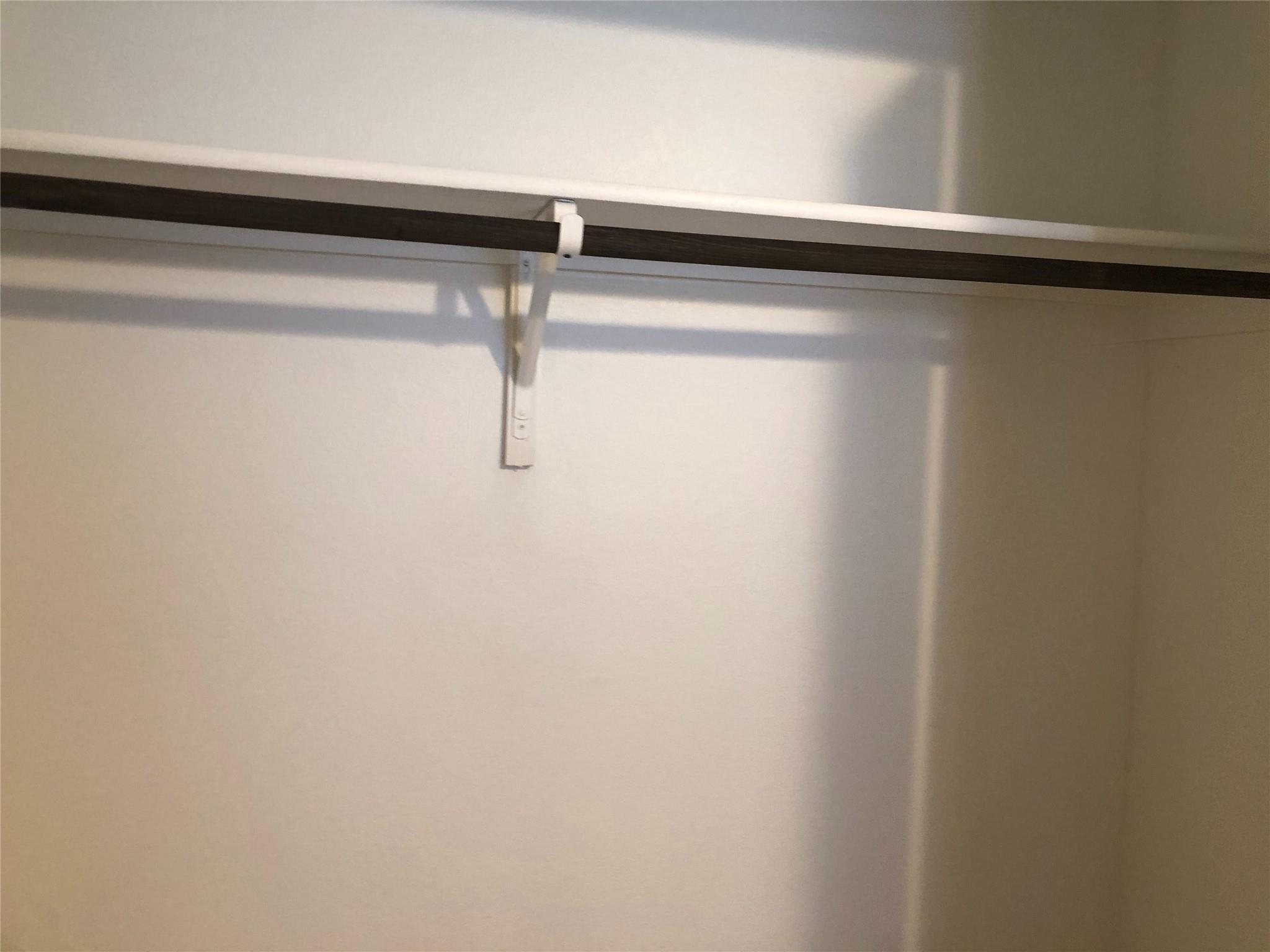 519 Twisted Oaks Ln, Buda, TX 78610