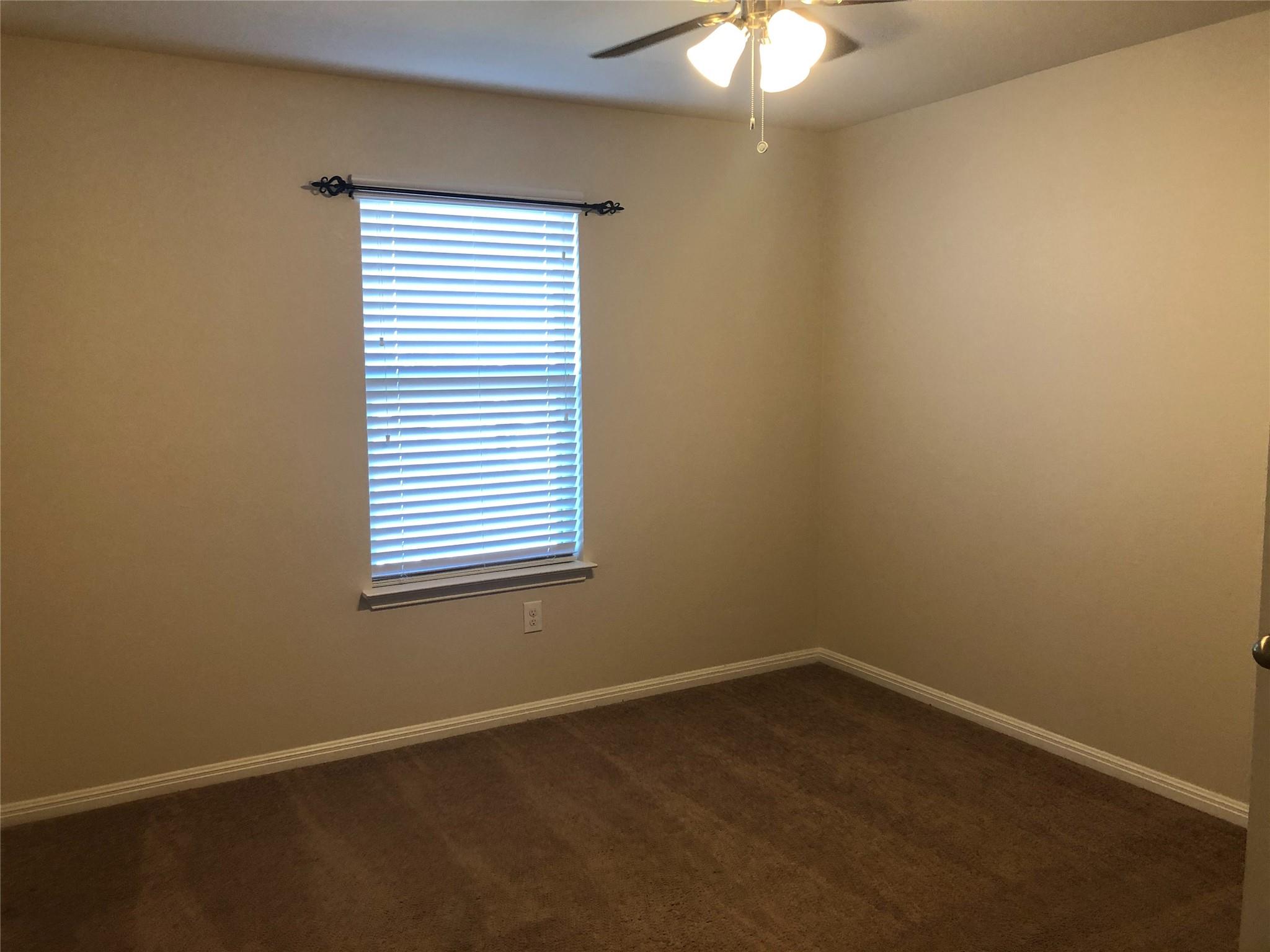 519 Twisted Oaks Ln, Buda, TX 78610