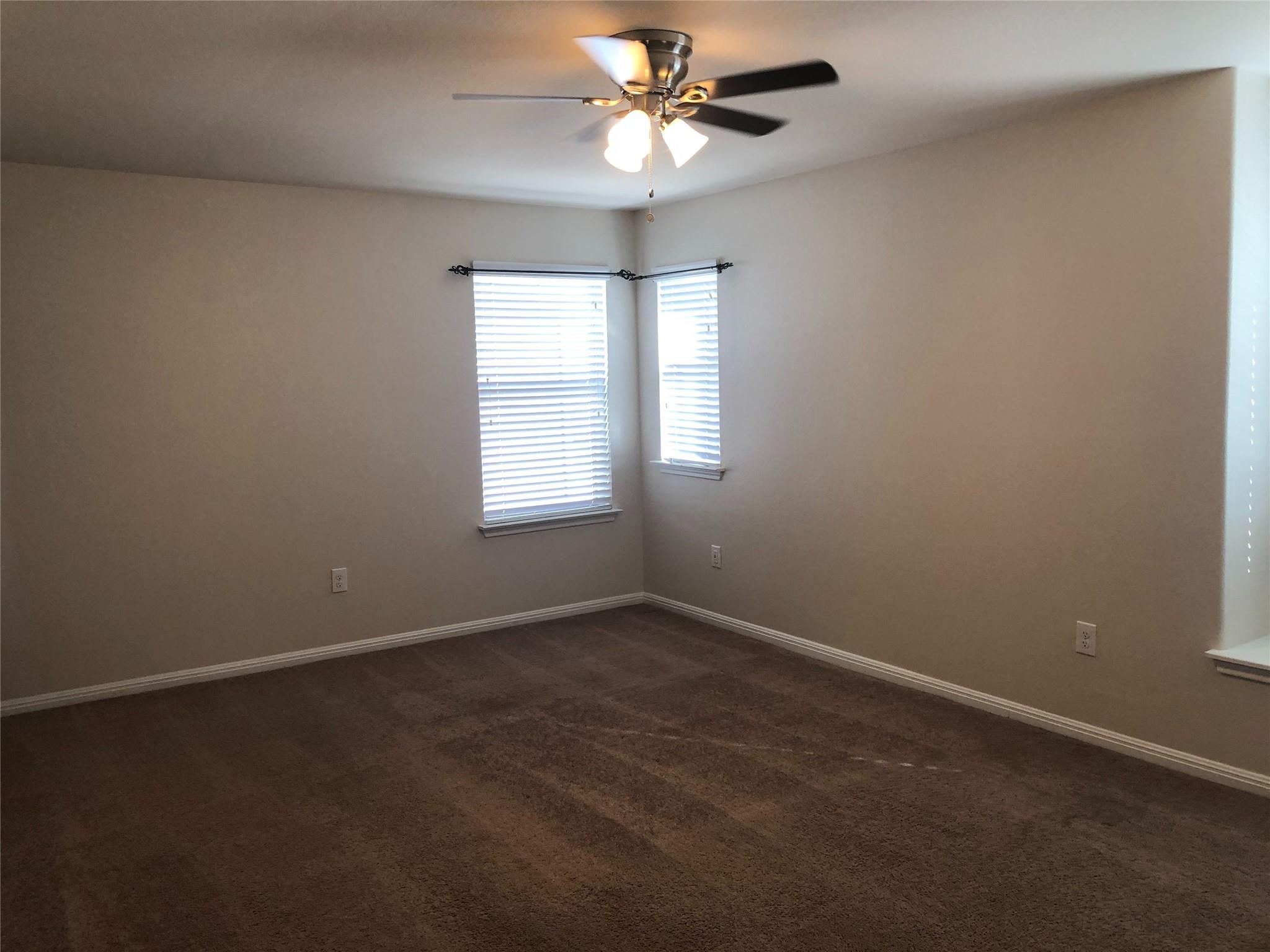 519 Twisted Oaks Ln, Buda, TX 78610