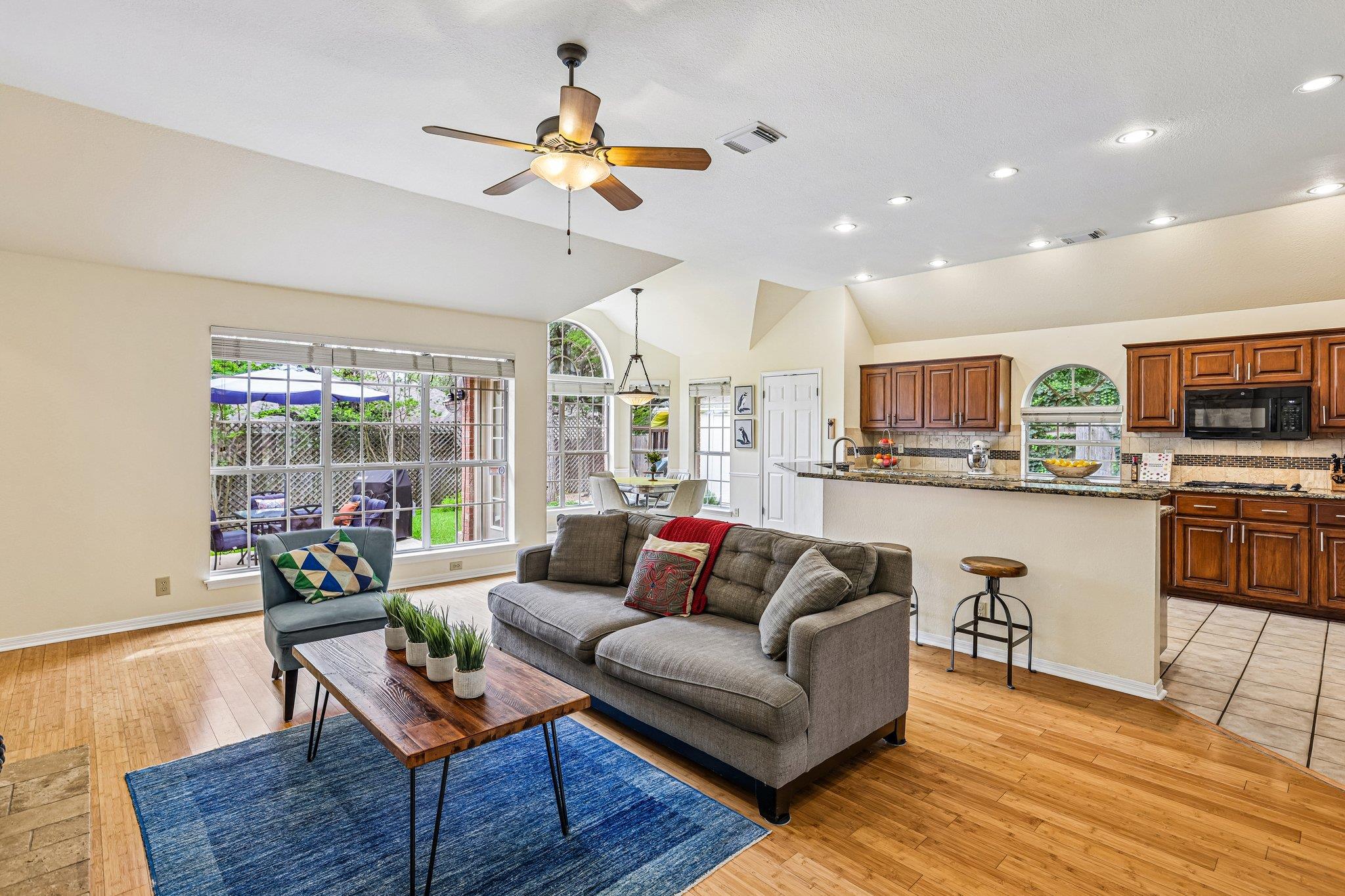 3917 Trout Dr, Austin, TX 78749