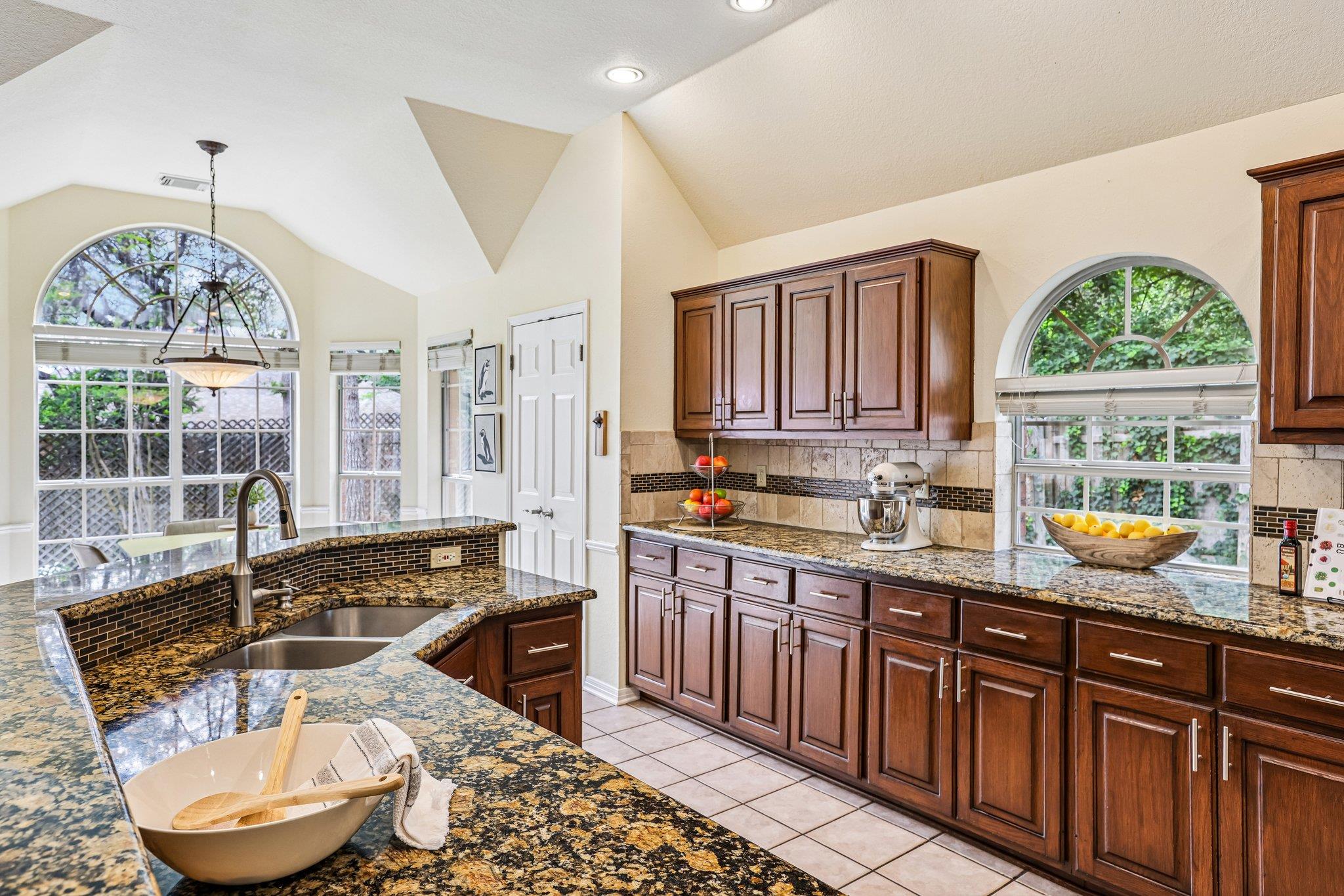 3917 Trout Dr, Austin, TX 78749