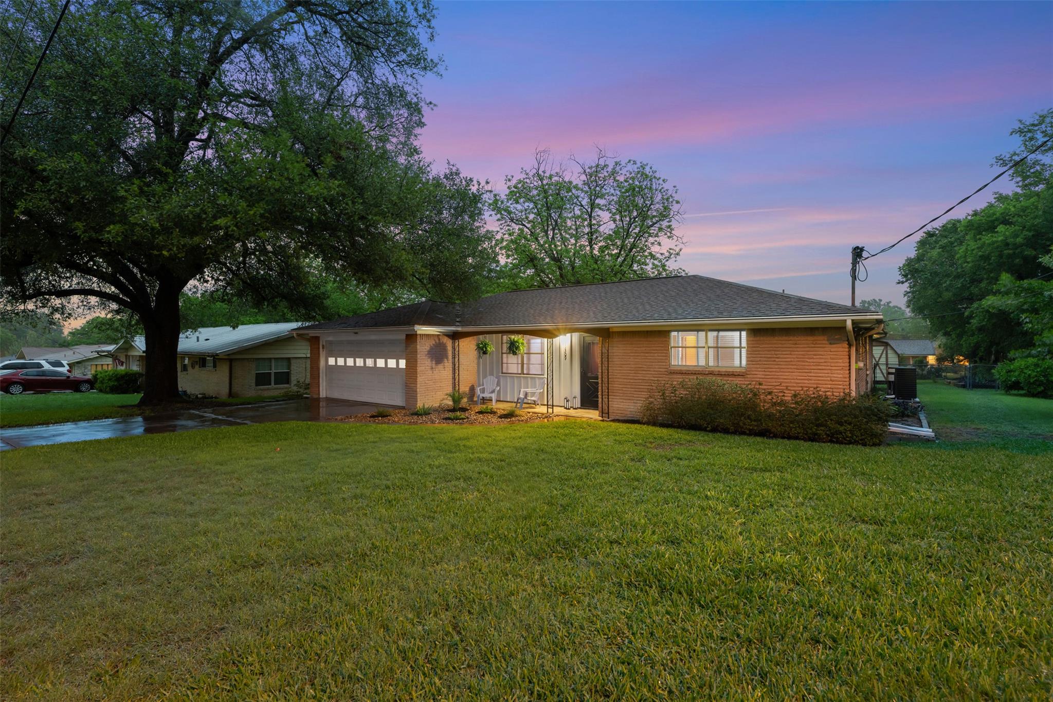 11309 Hilltop St, Austin, TX 78753