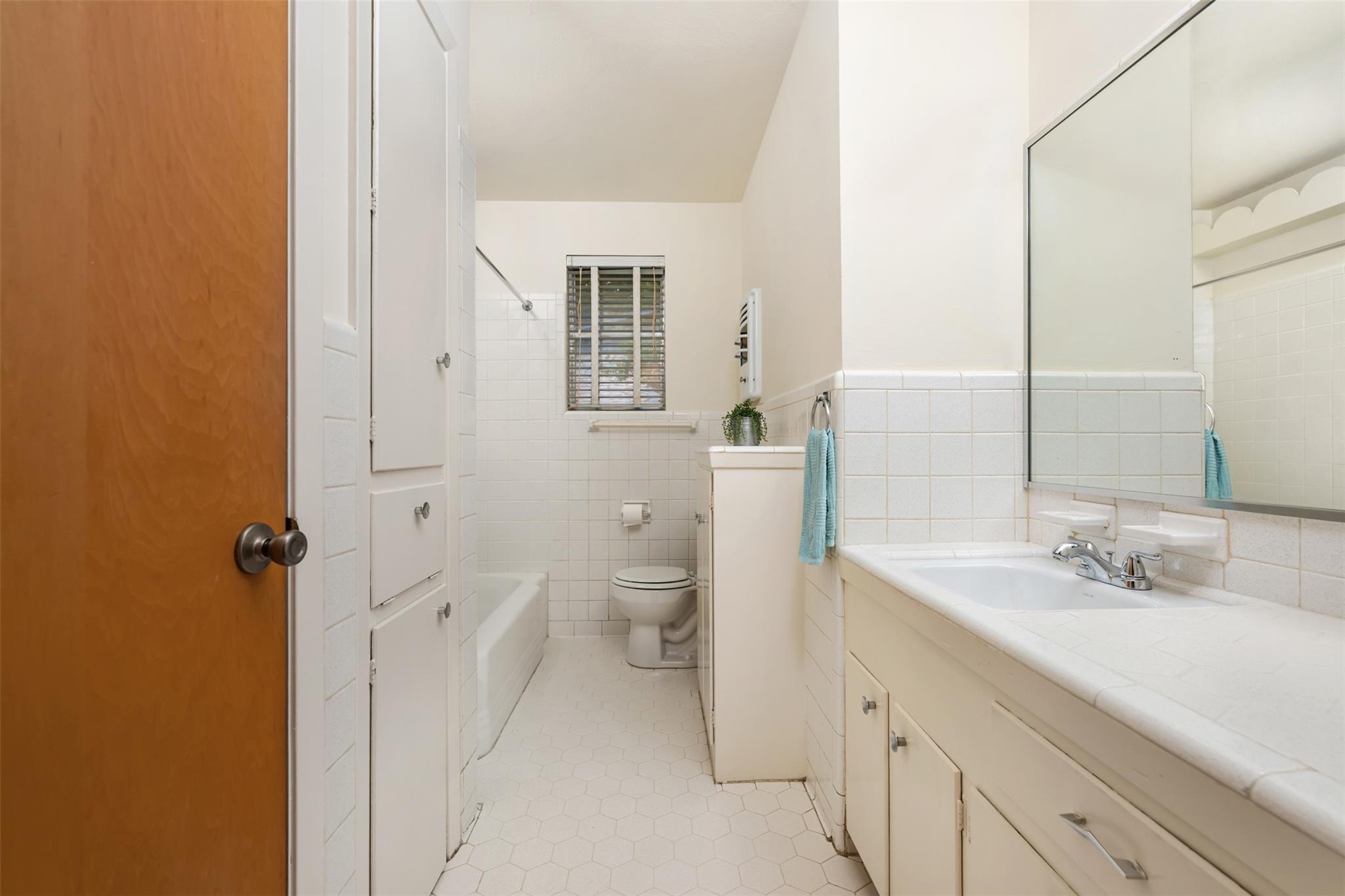 11309 Hilltop St, Austin, TX 78753