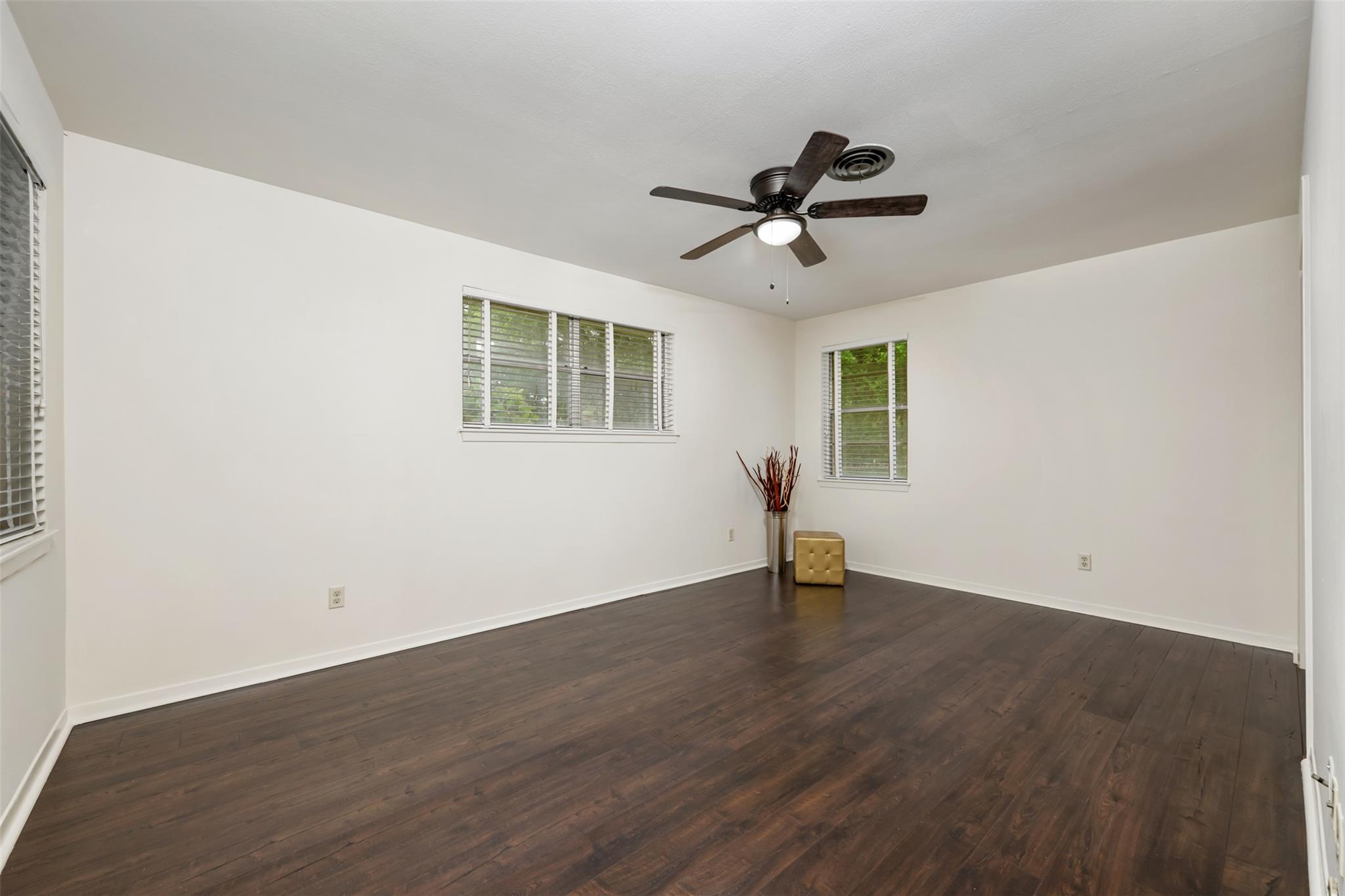 11309 Hilltop St, Austin, TX 78753