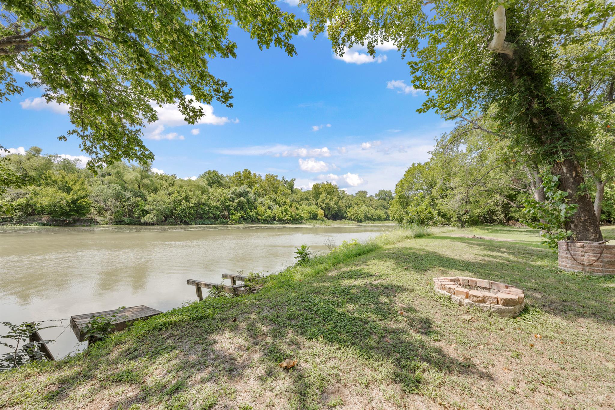 315 River wood Dr, Bastrop, TX 78602