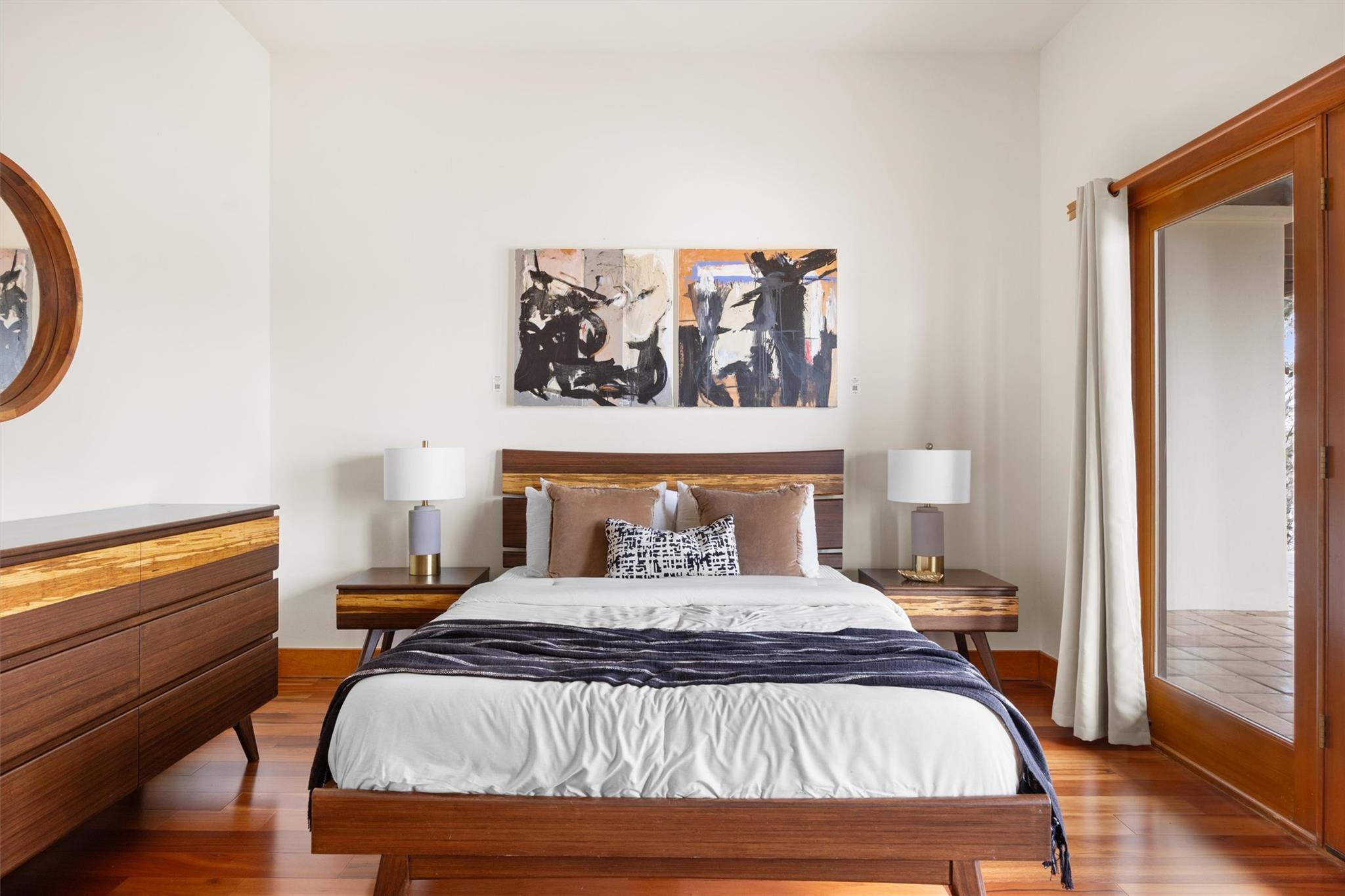 1600 Las Entradas Dr, Spicewood, TX 78669