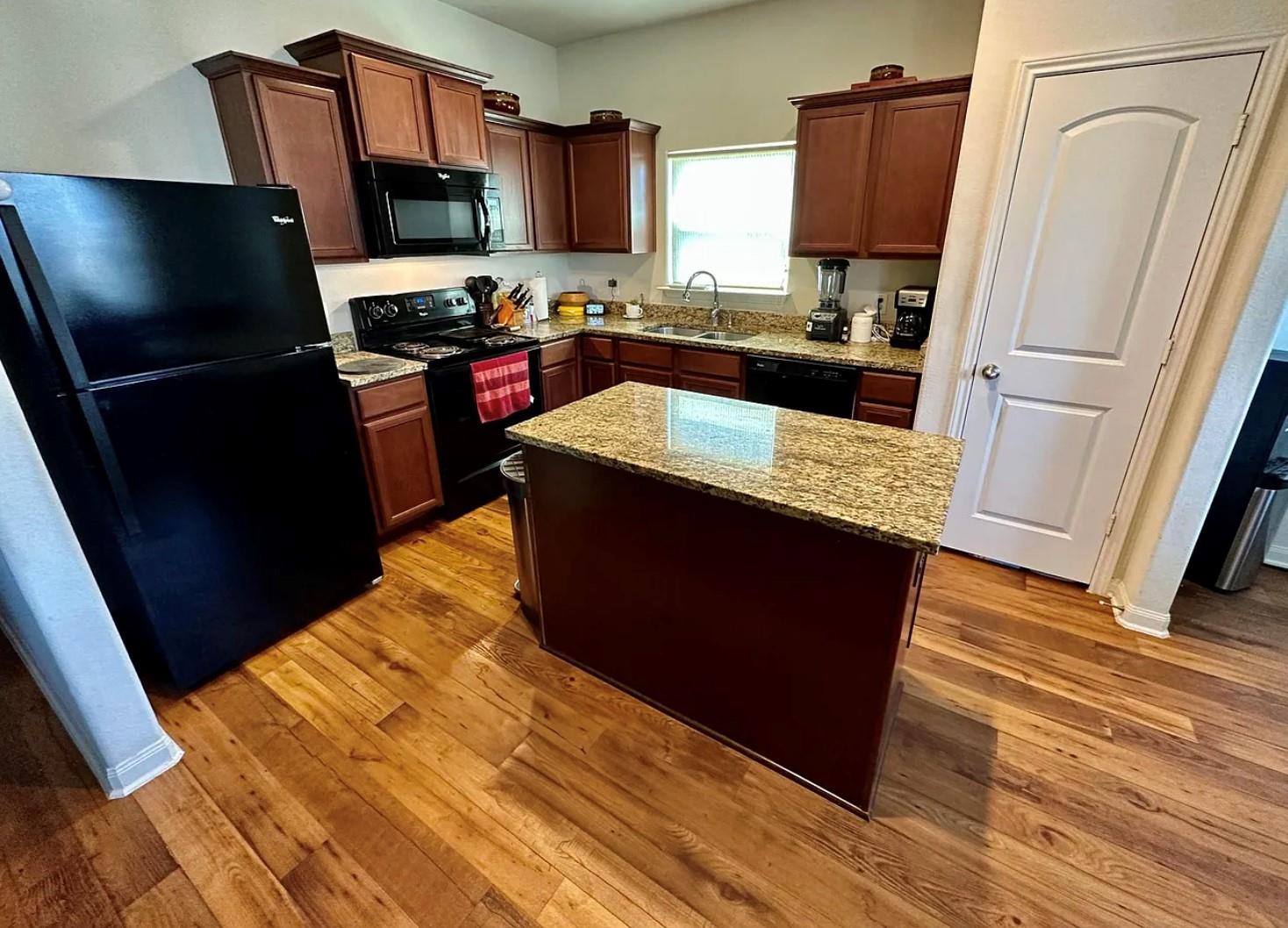 19600 Per Lange Pass, Manor, TX 78653