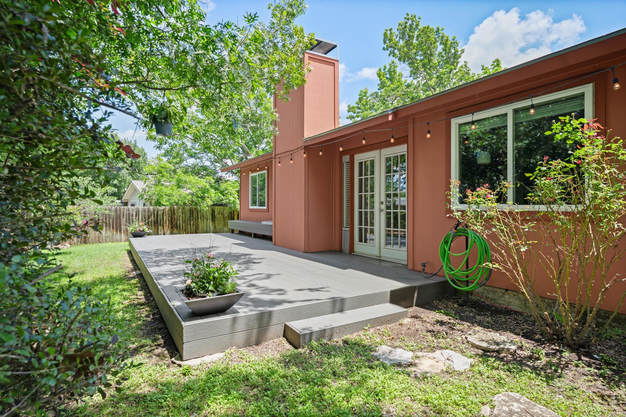 8914 Sparkling Creek Dr, Austin, TX 78729