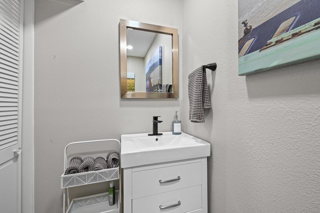 2101 Airole Way # B, Austin, TX 78704