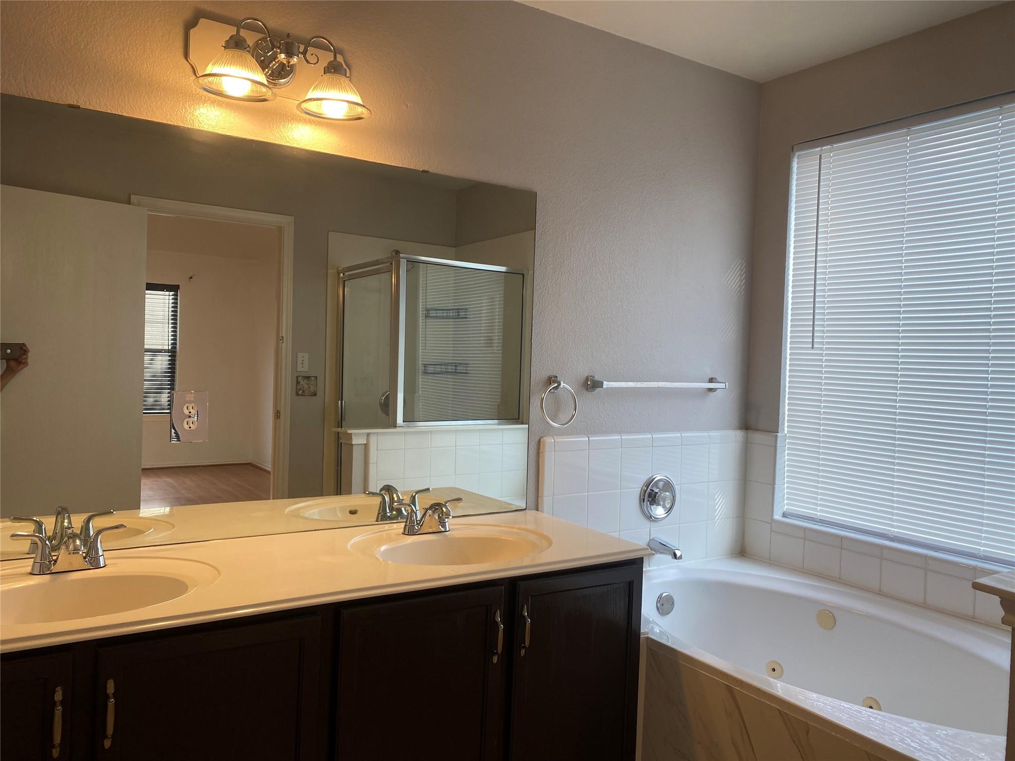 15004 Antique Finish Dr, Pflugerville, TX 78660