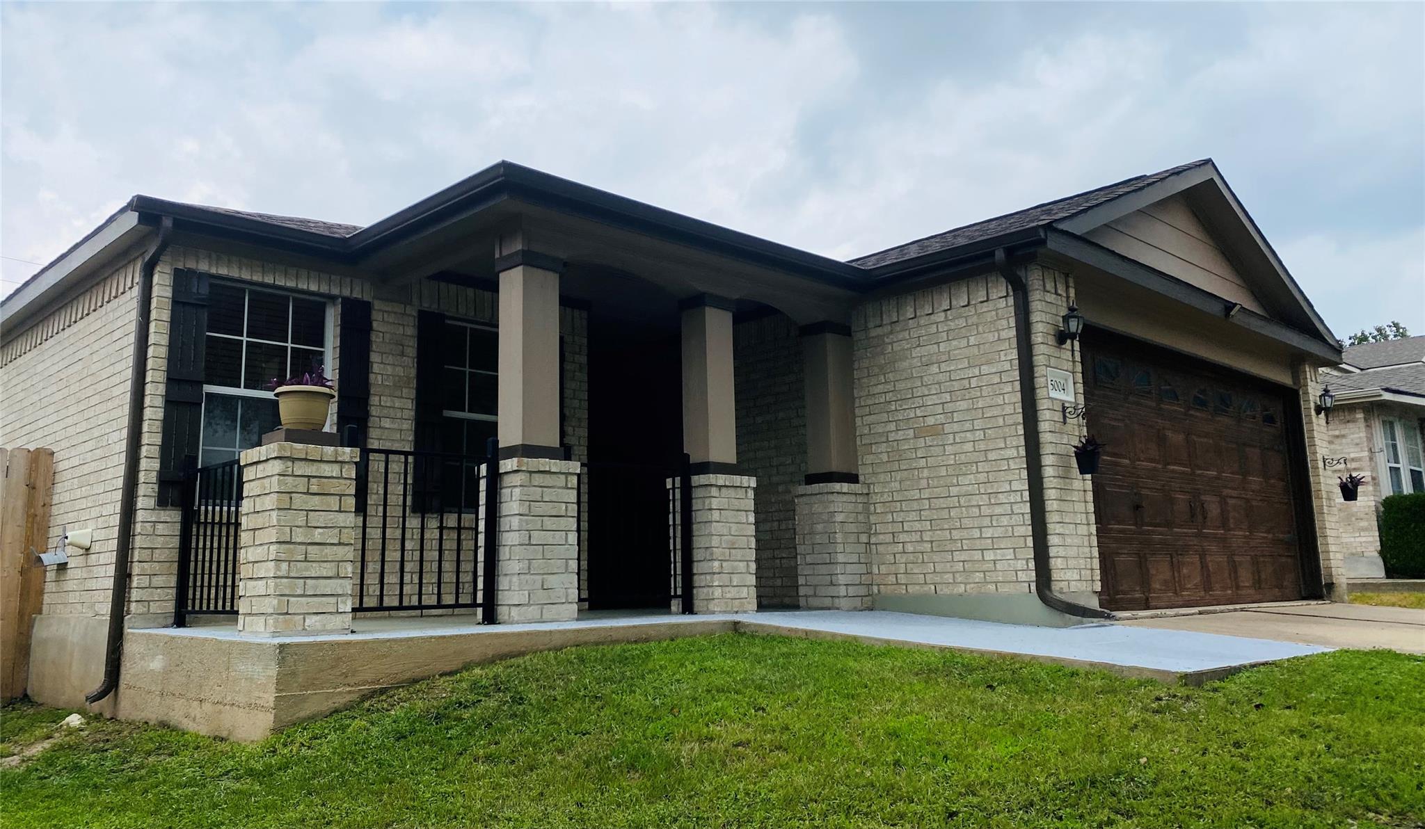 15004 Antique Finish Dr, Pflugerville, TX 78660