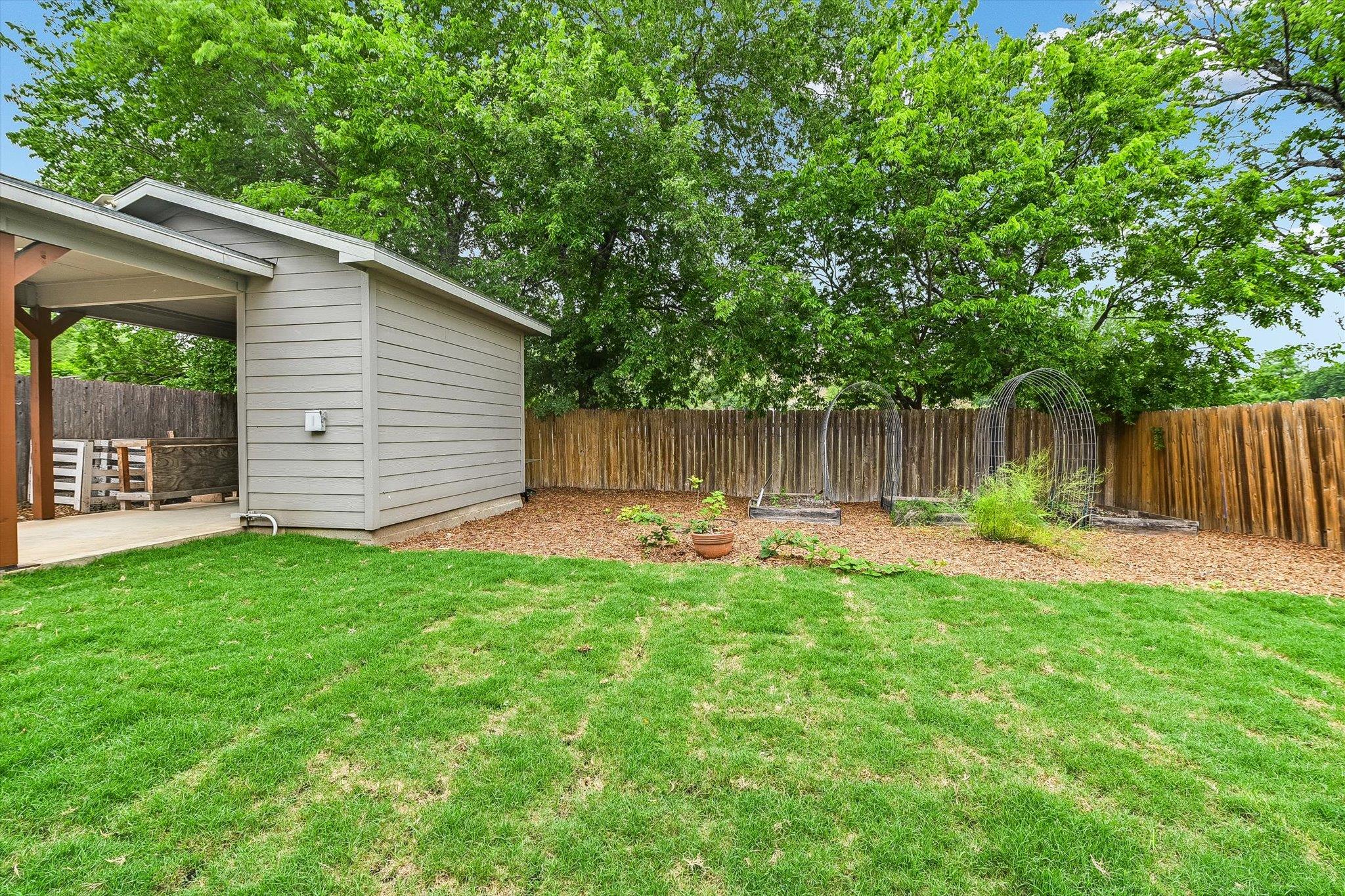 1106 Fiesta St, Austin, TX 78702