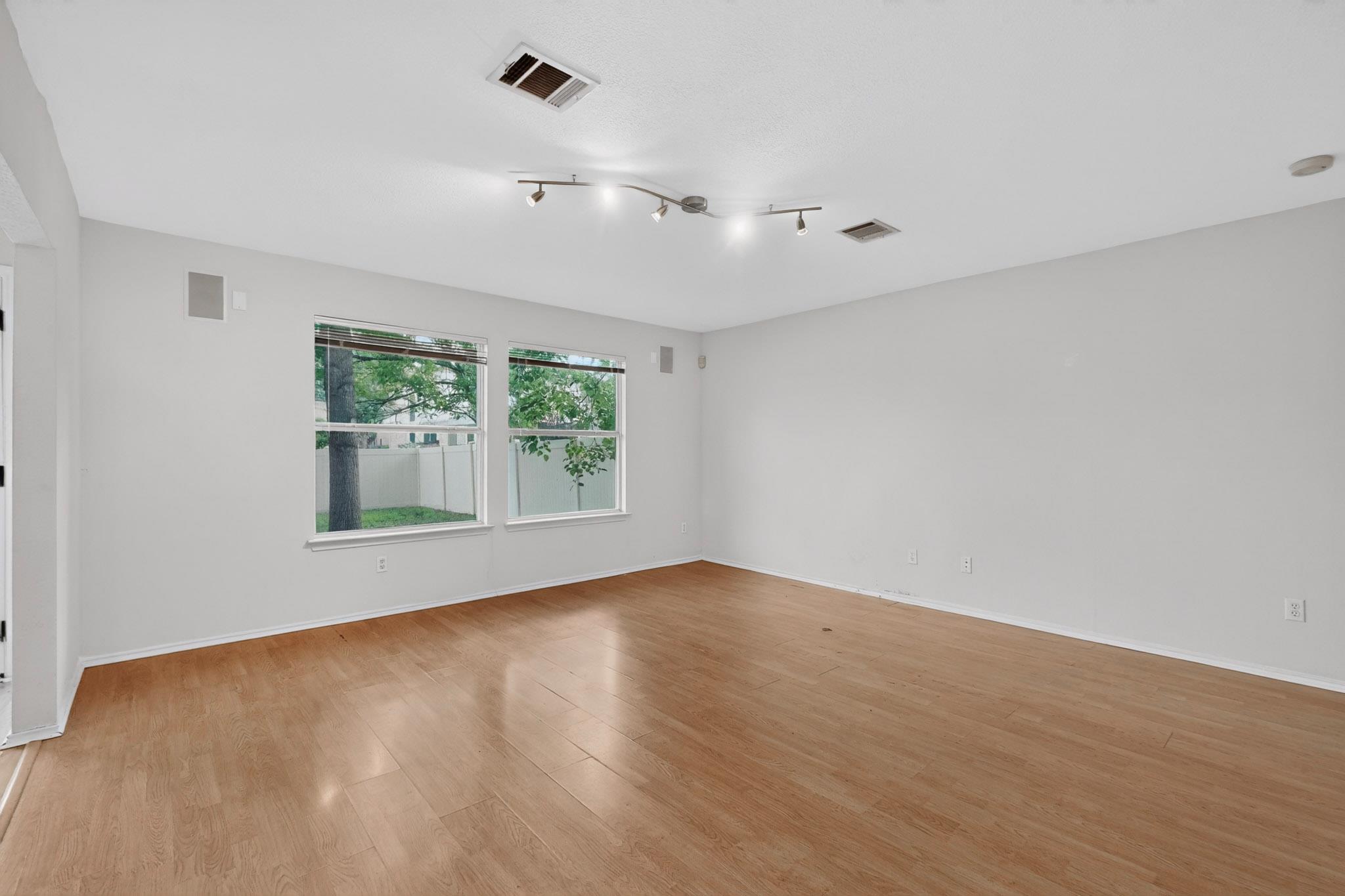 3412 Texas Topaz Dr, Austin, TX 78728