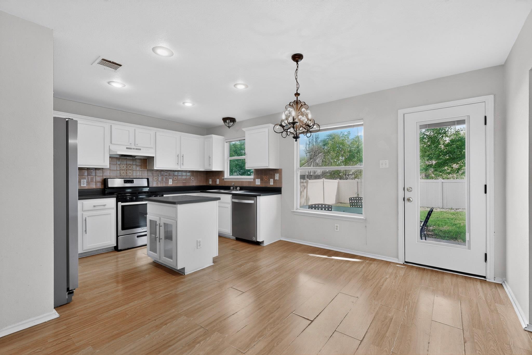 3412 Texas Topaz Dr, Austin, TX 78728