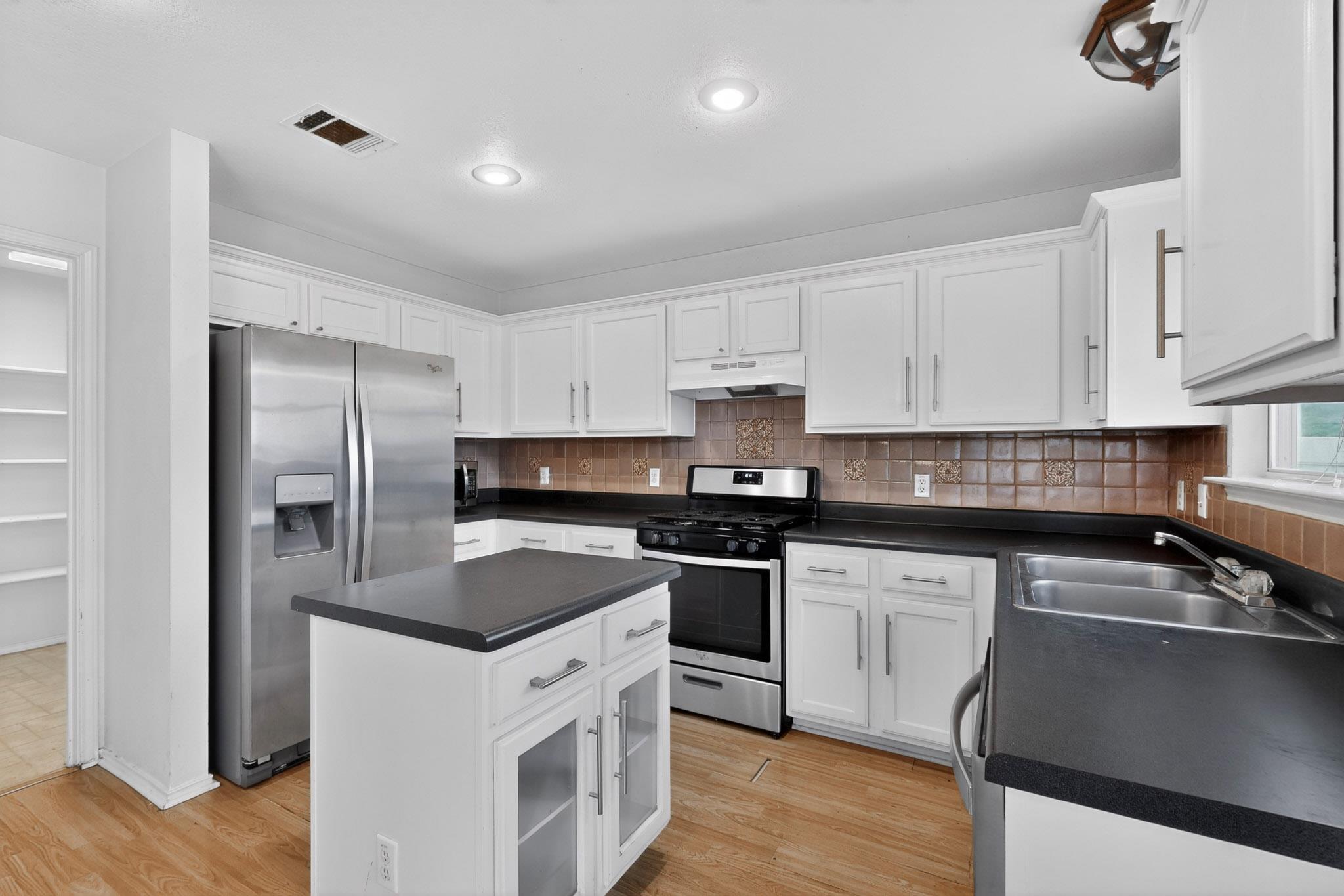 3412 Texas Topaz Dr, Austin, TX 78728