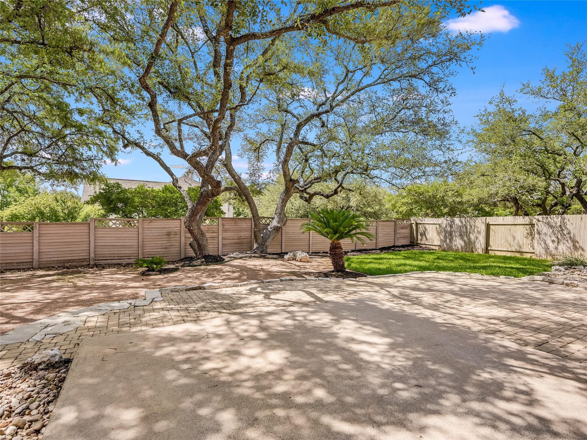 11017 RIO VISTA Dr, Austin, TX 78726