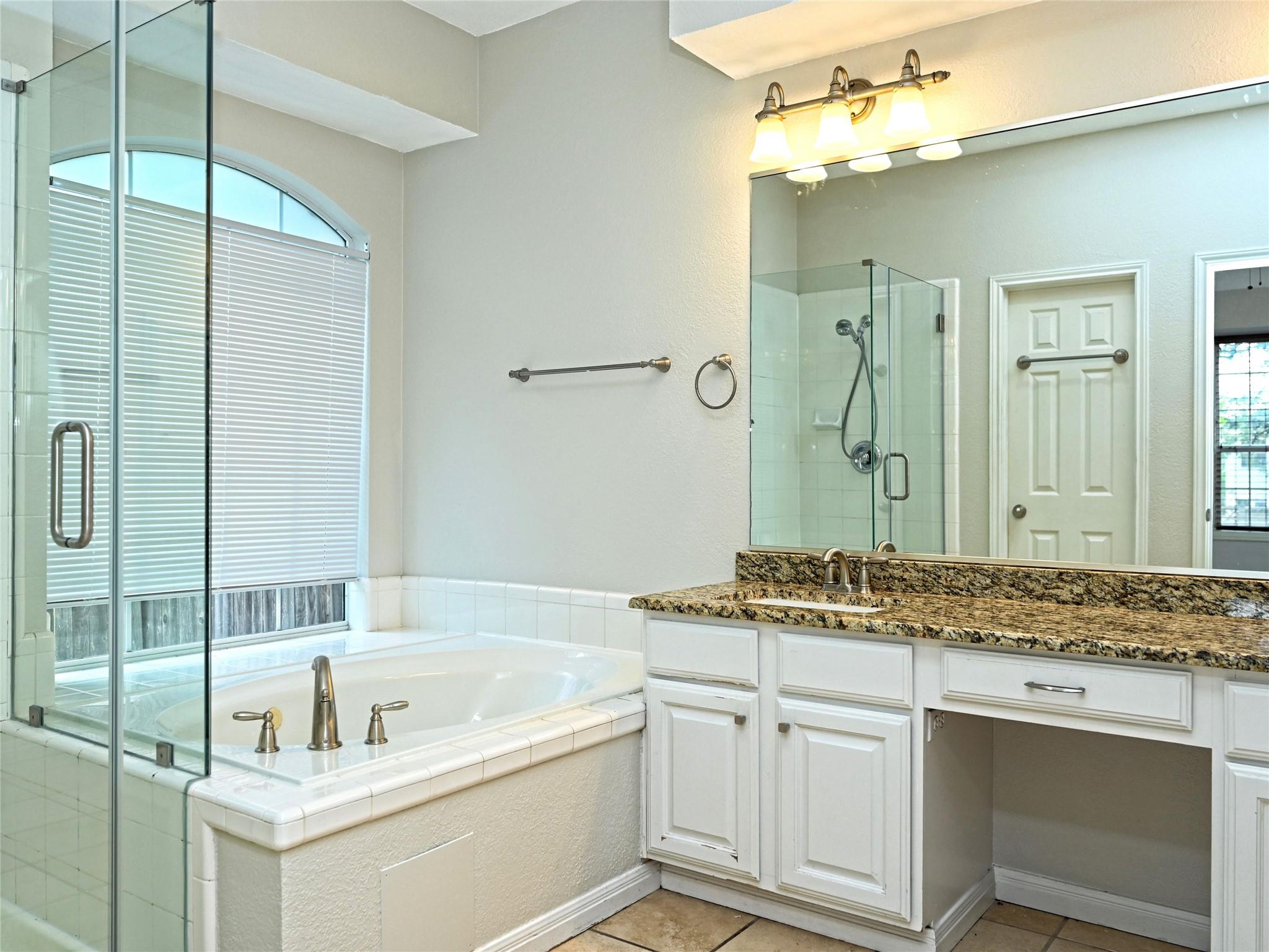 11017 RIO VISTA Dr, Austin, TX 78726