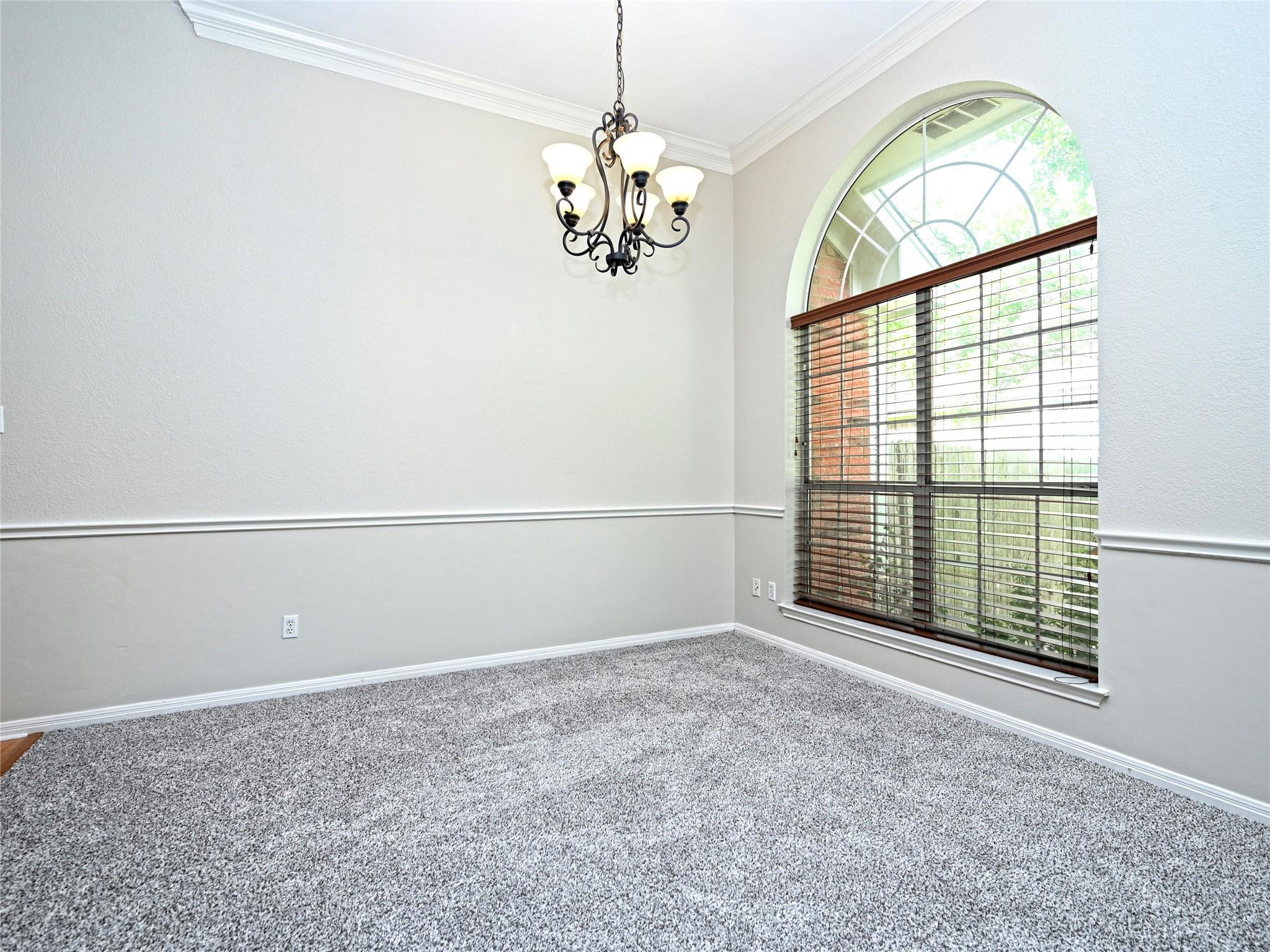 11017 RIO VISTA Dr, Austin, TX 78726