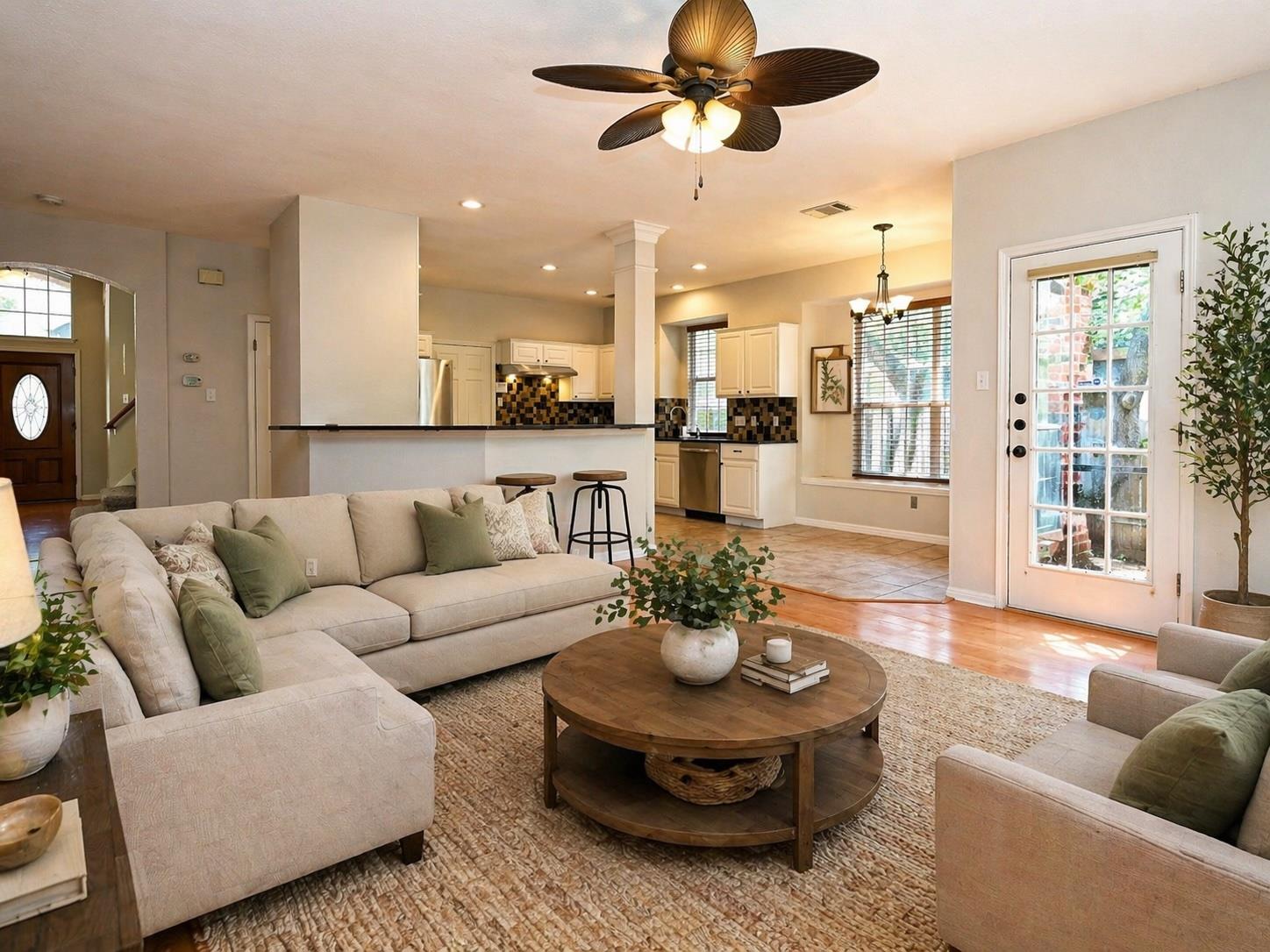 11017 RIO VISTA Dr, Austin, TX 78726