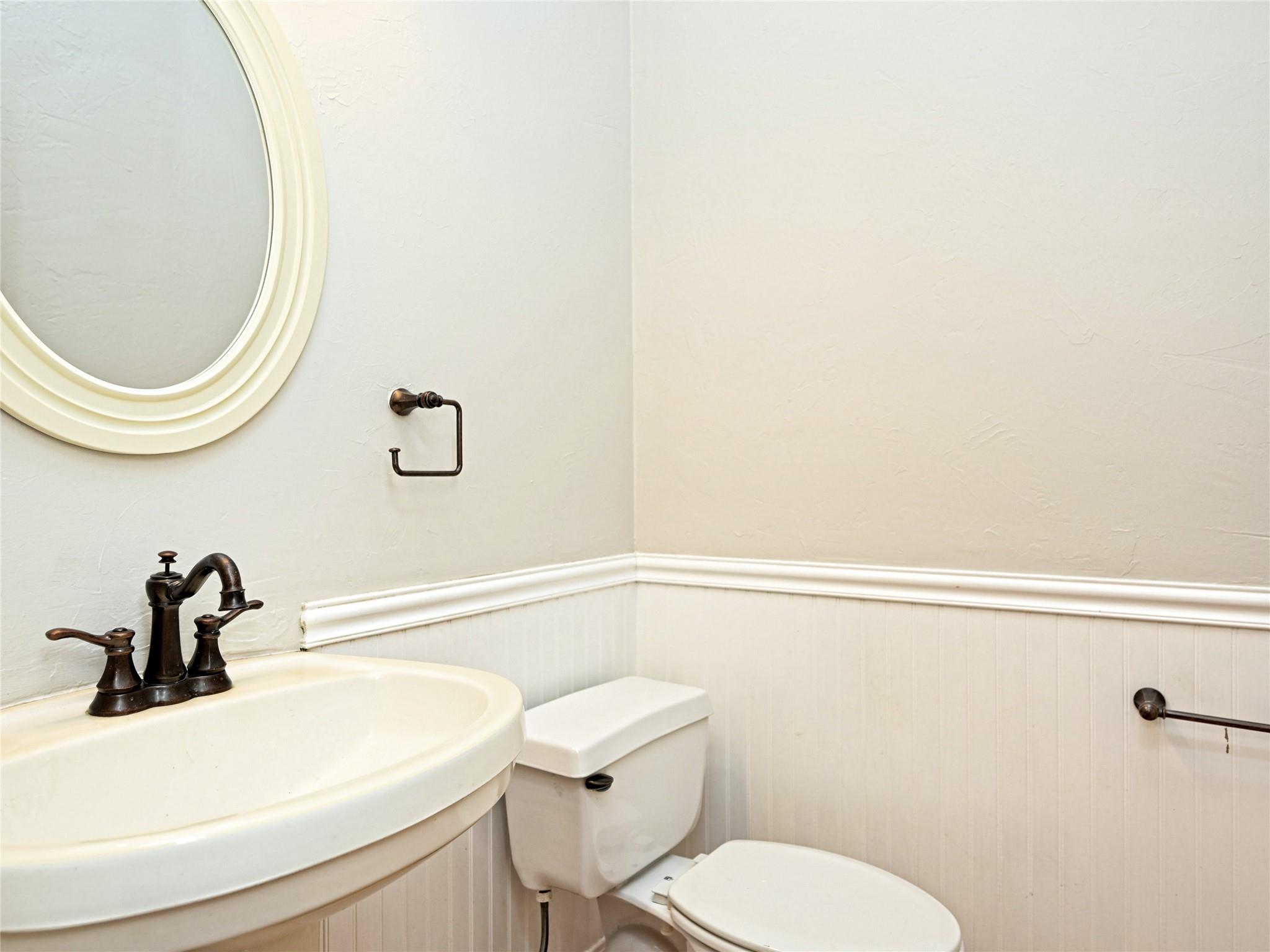 11017 RIO VISTA Dr, Austin, TX 78726