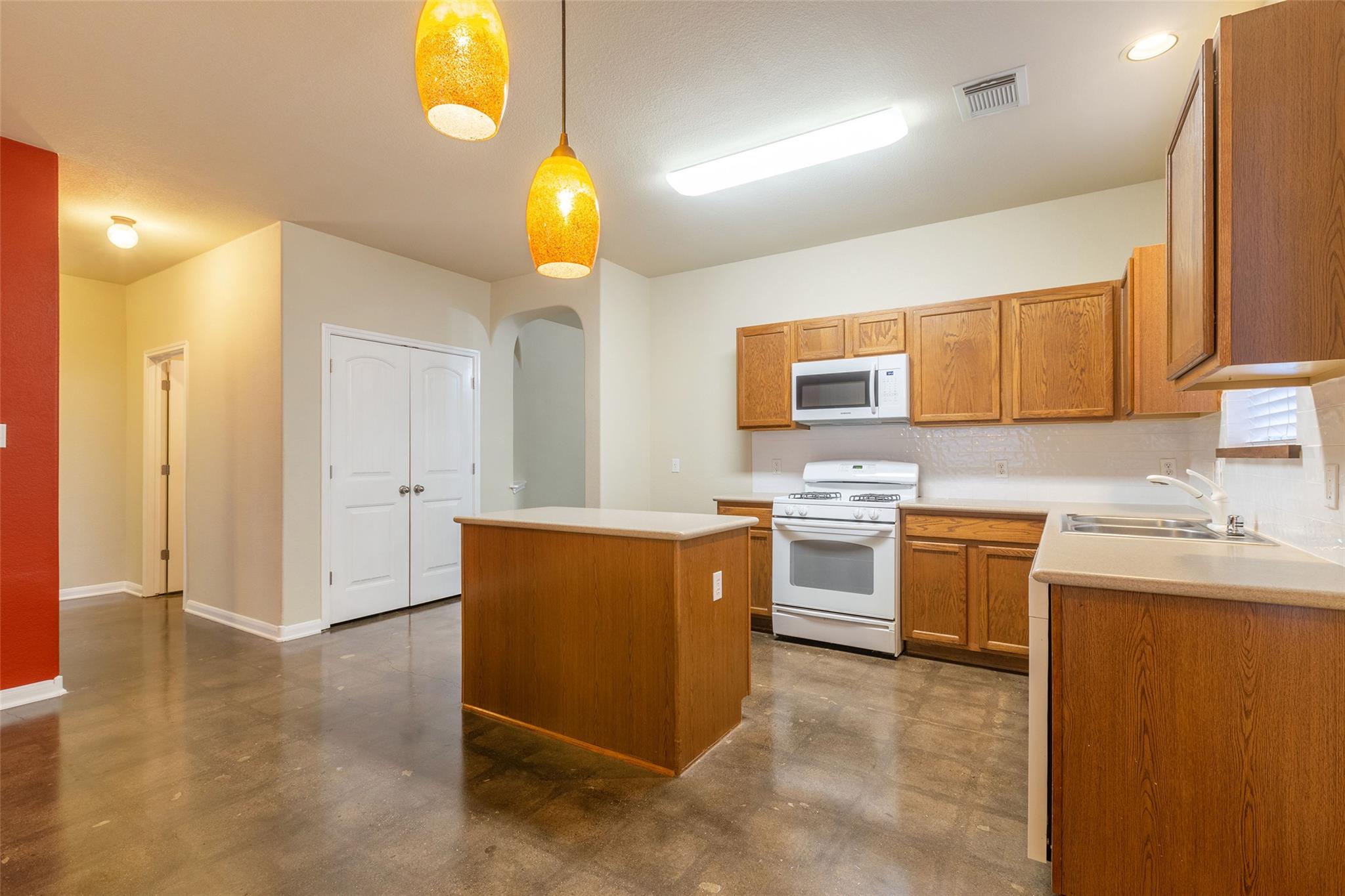 11512 Flushwing Dr, Austin, TX 78754