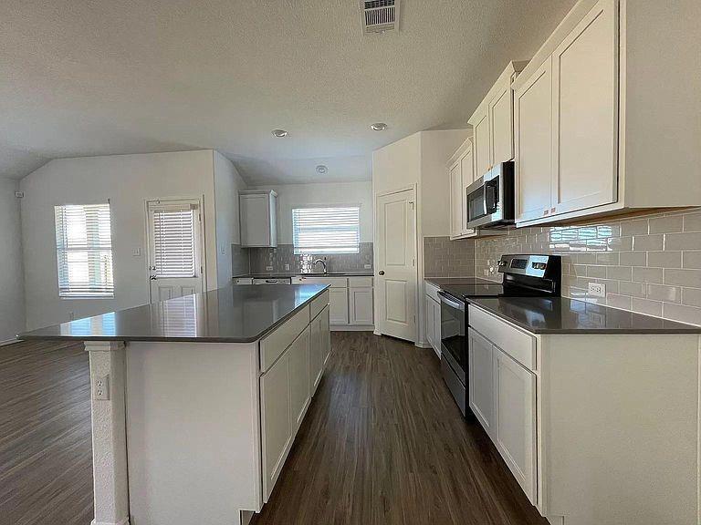 1009 Wolseley Cv, Hutto, TX 78634