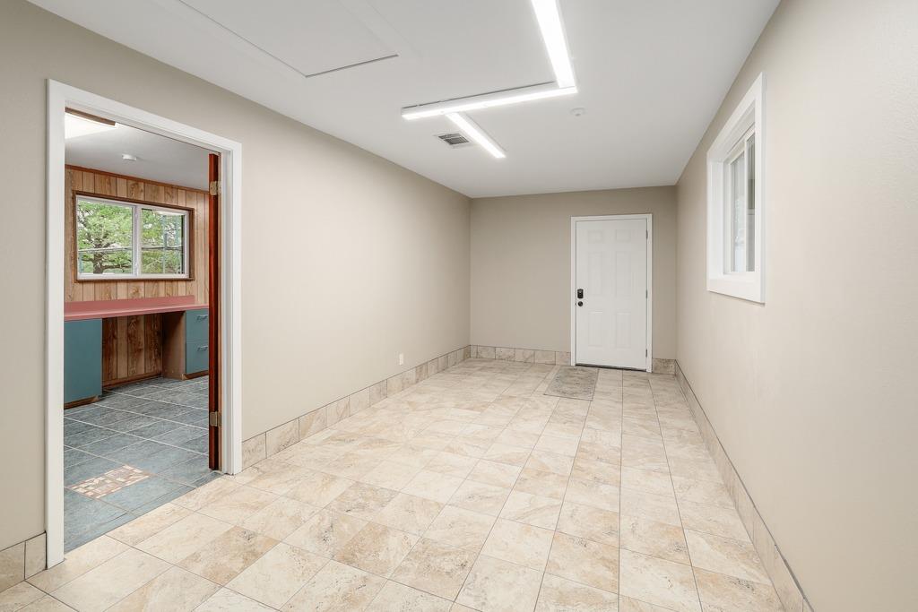 986 Shiloh Rd, Bastrop, TX 78602