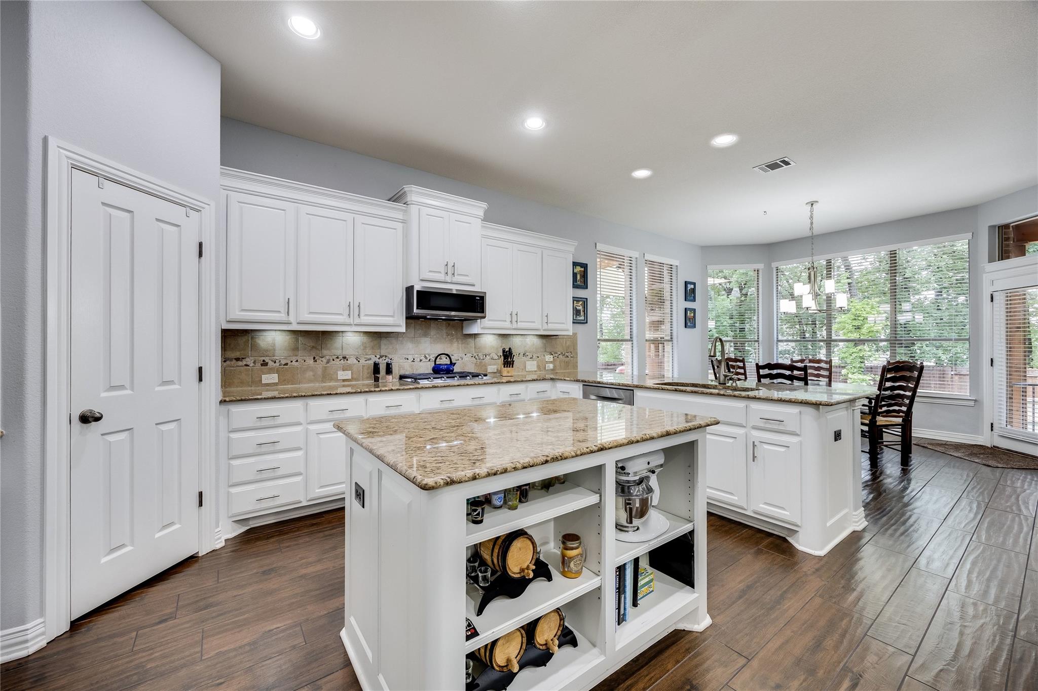 204 Broken Arrow Dr, Cedar Park, TX 78613