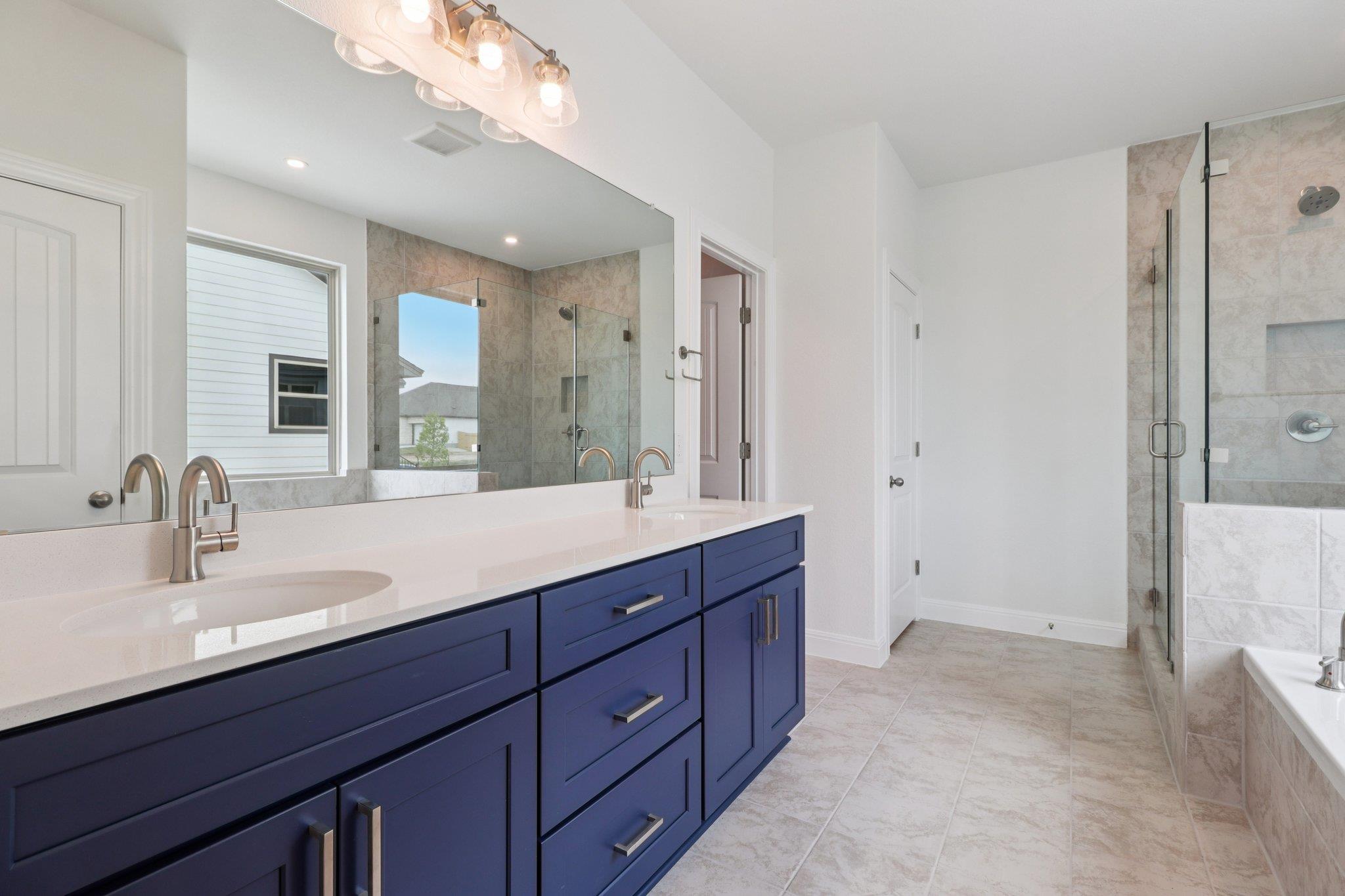 628 Treadwell Ln, Kyle, TX 78640