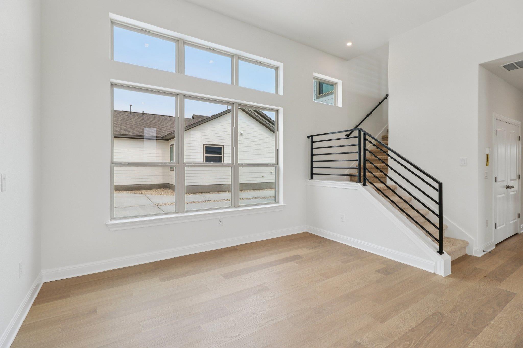 628 Treadwell Ln, Kyle, TX 78640