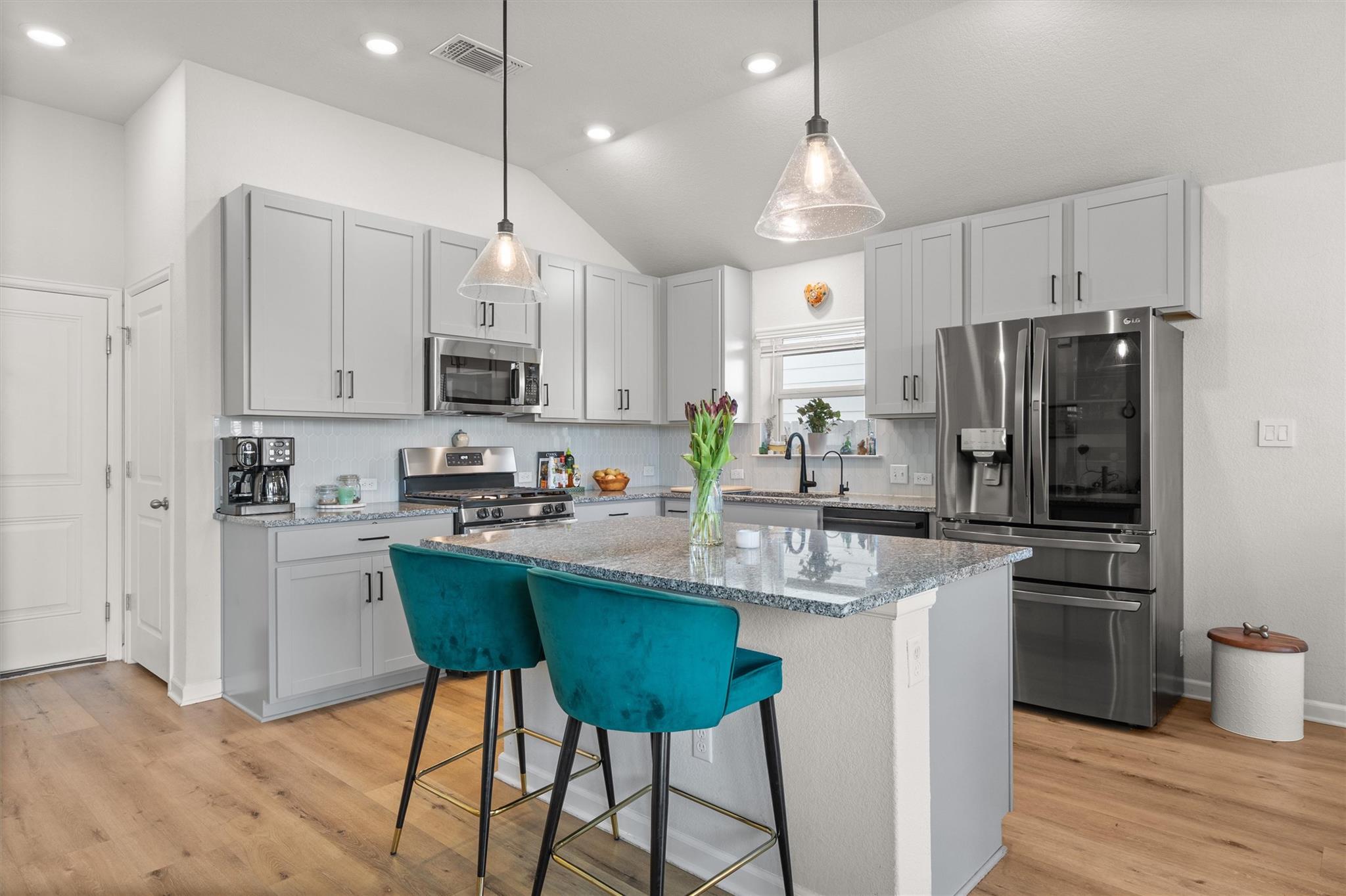 114 Patrick Herndon Dr, Bastrop, TX 78602