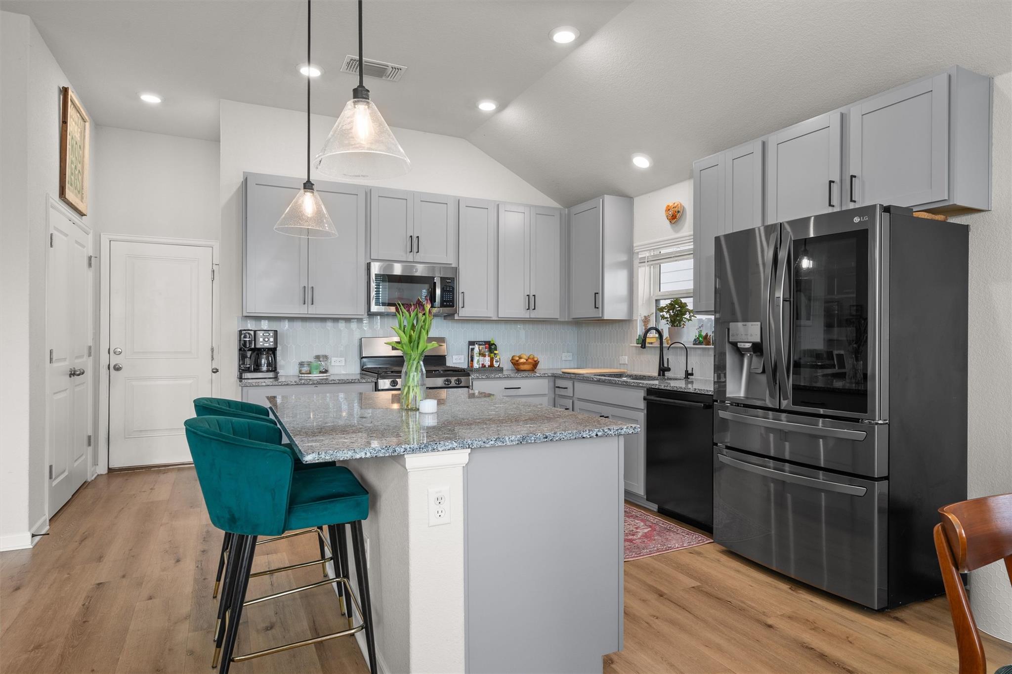 114 Patrick Herndon Dr, Bastrop, TX 78602