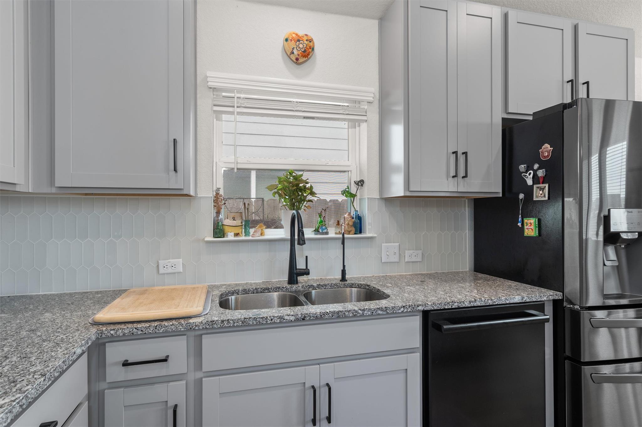 114 Patrick Herndon Dr, Bastrop, TX 78602