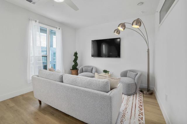 1701 Simond Ave # 615, Austin, TX 78723