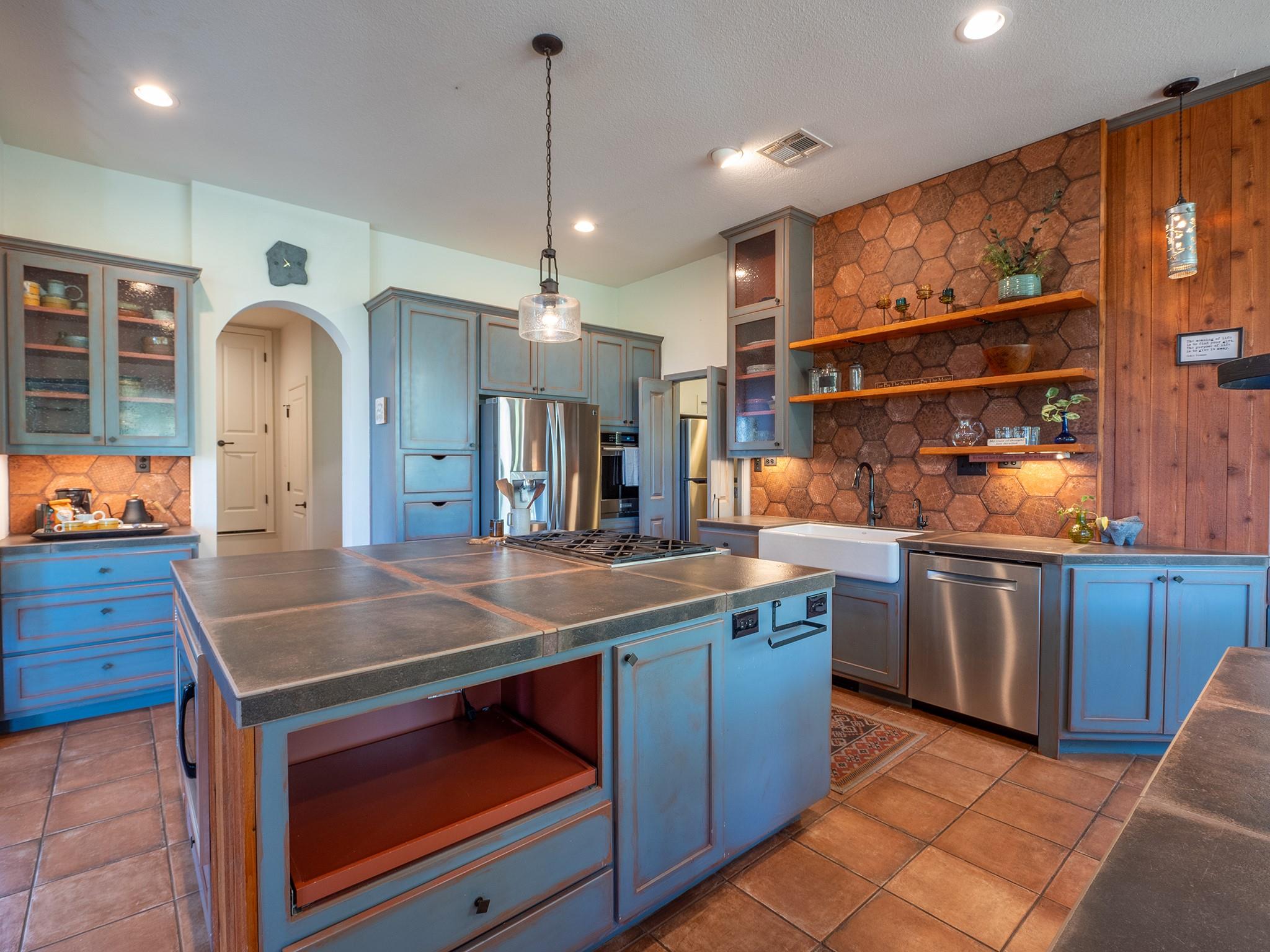 10731 CASSIA Dr, Austin, TX 78759